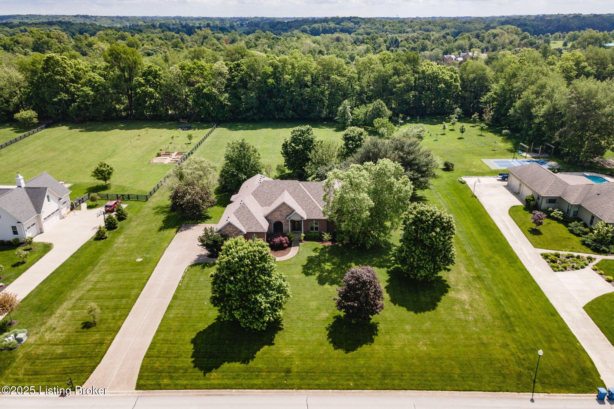 2913 Harrods Crossing Blvd Property Photo 1