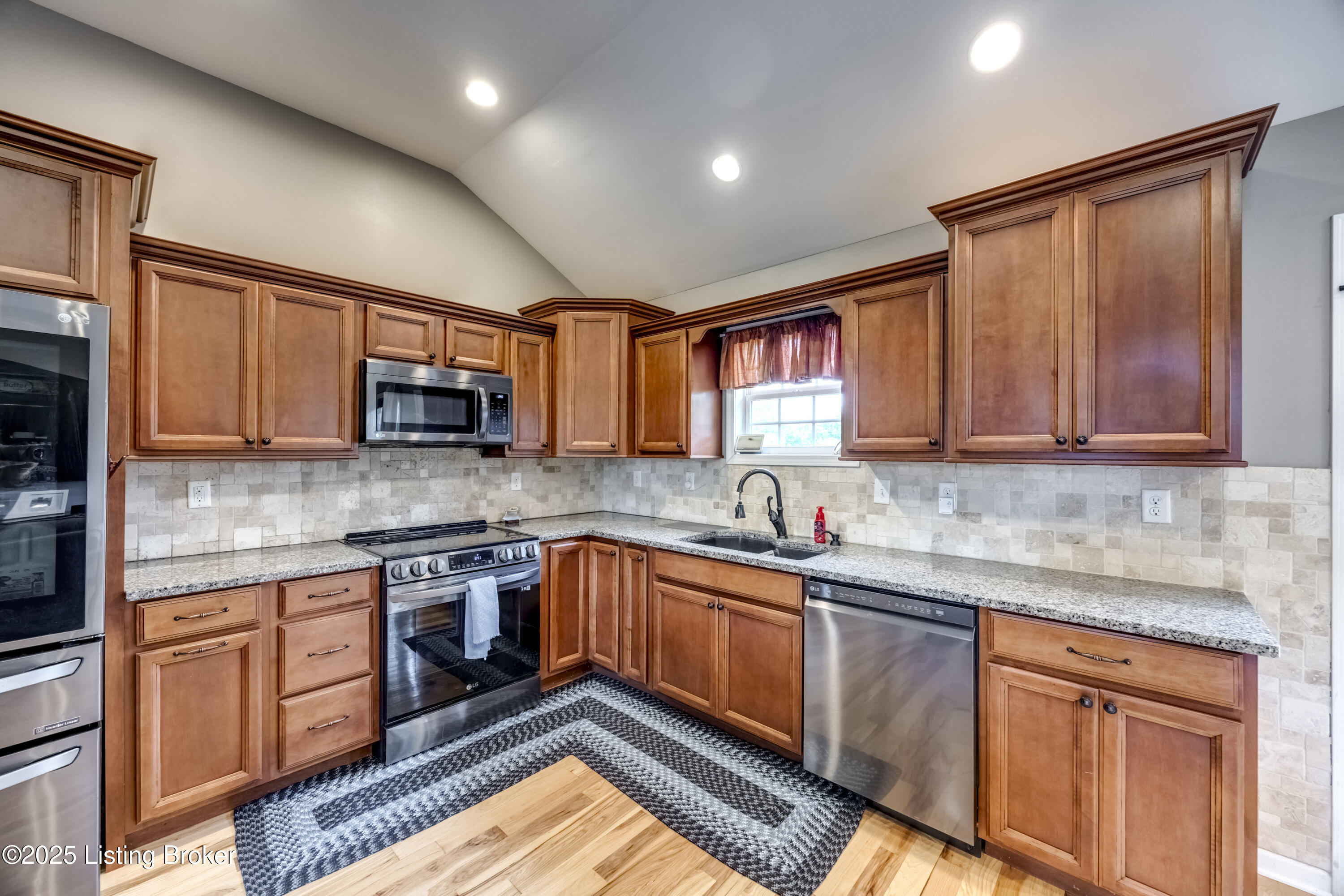 4605 Clarkhurst Cir Property Photo 13