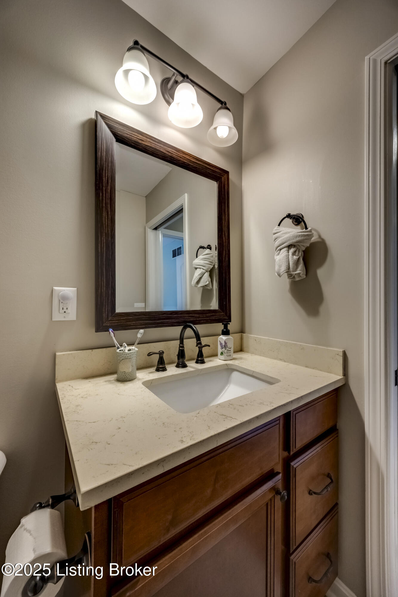 4605 Clarkhurst Cir Property Photo 35