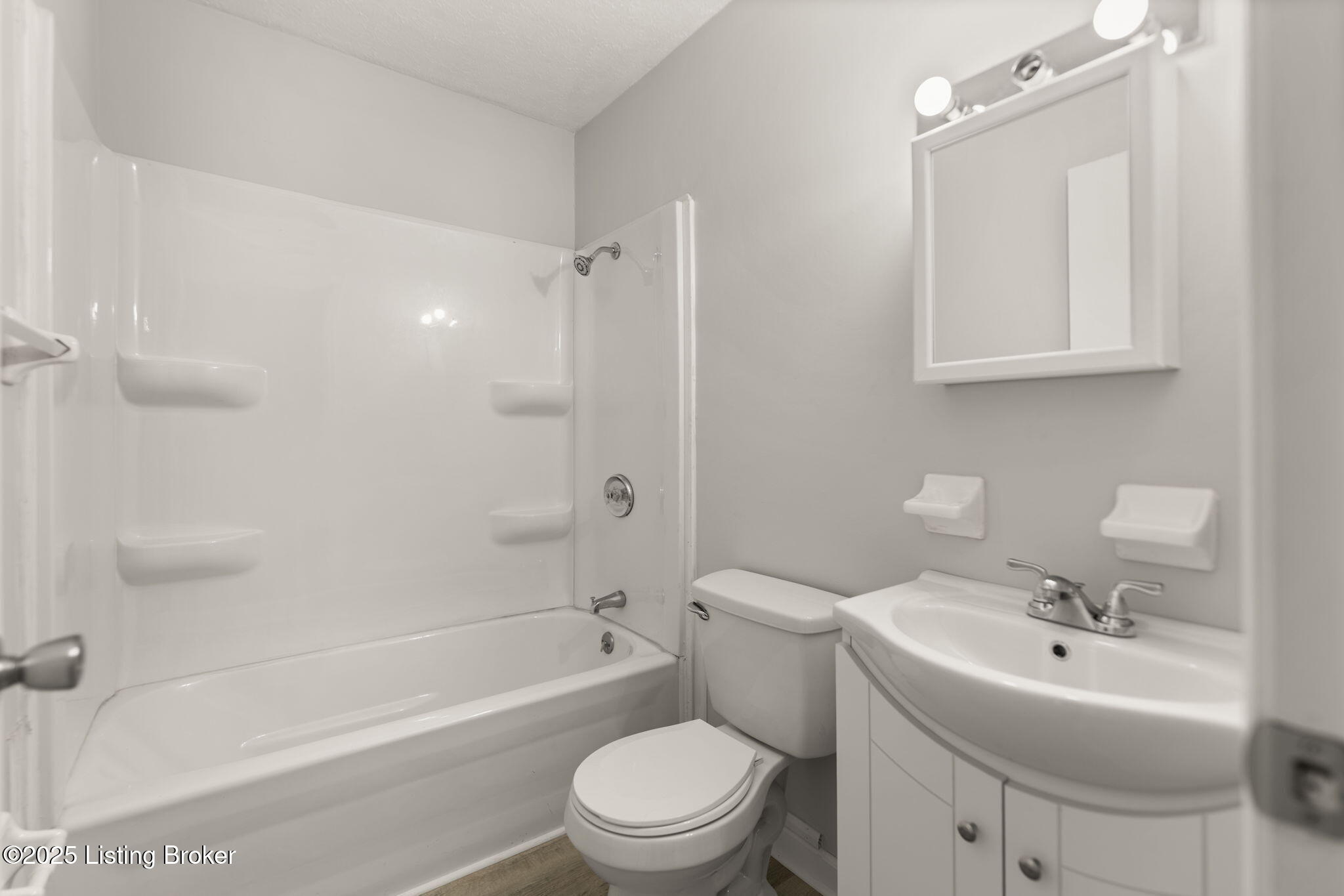 623 & 625 Westport Rd Property Photo 34