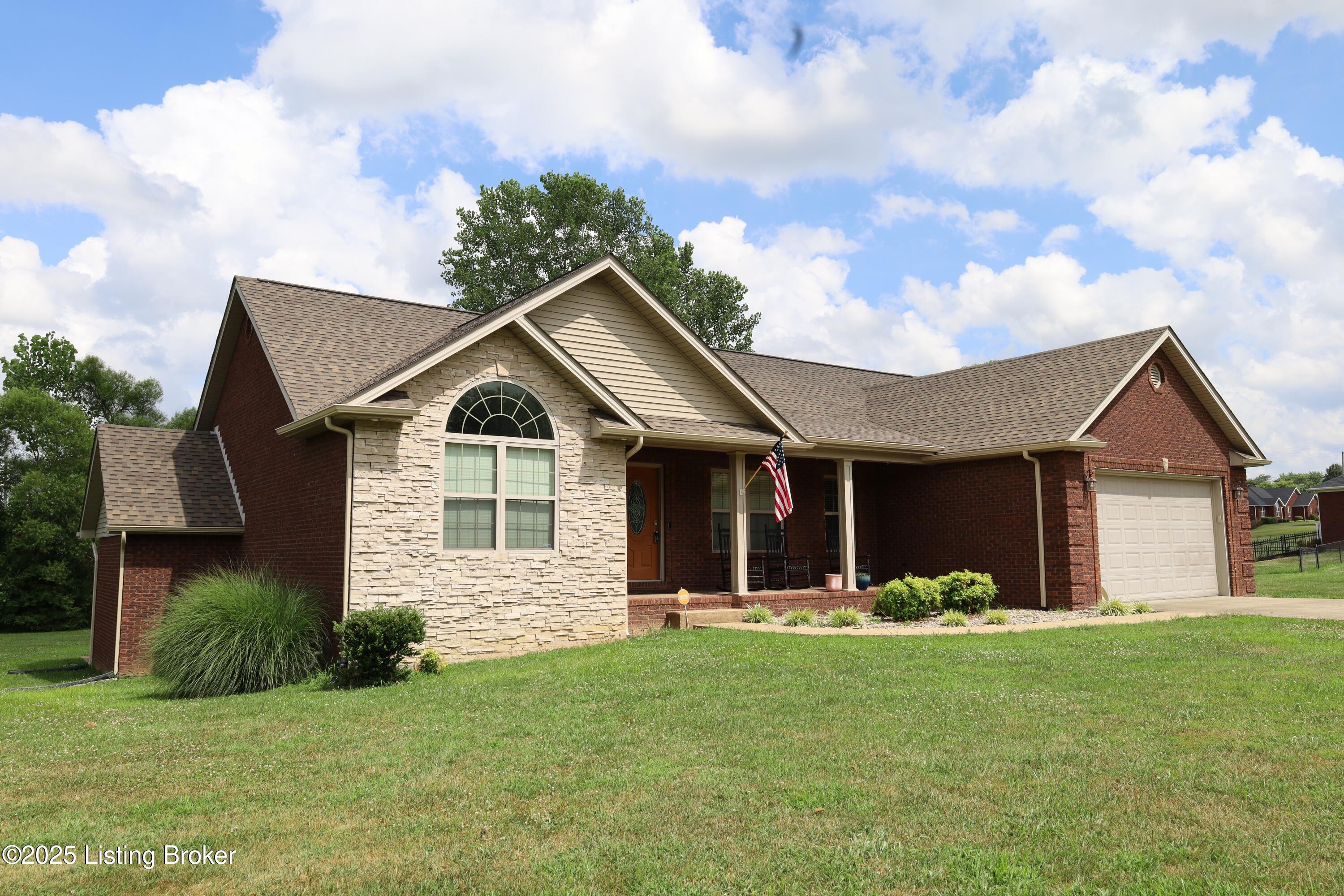 90 Chancellor Ct Ct Property Photo 1