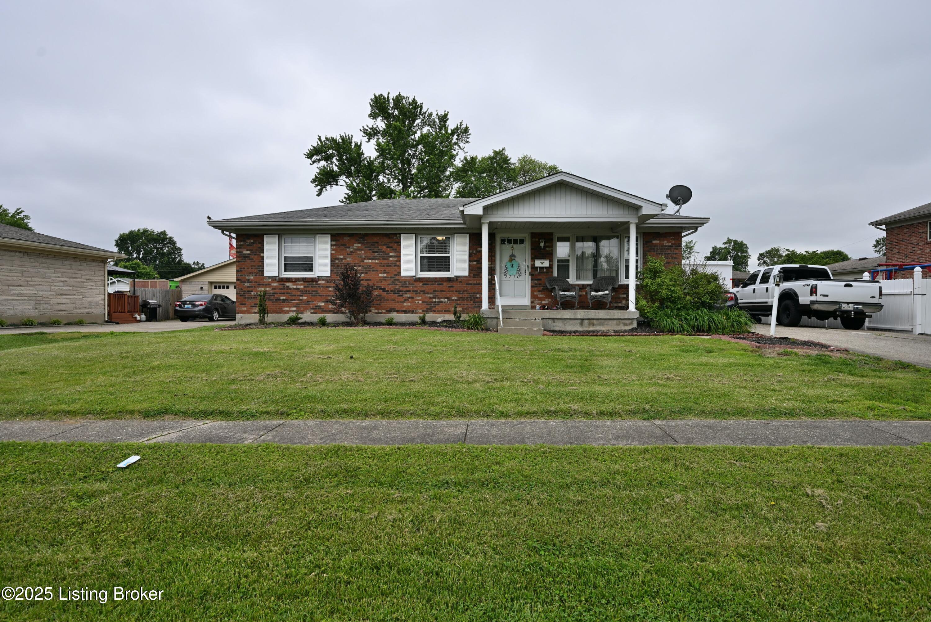 2710 Marguerite Dr Property Photo 1