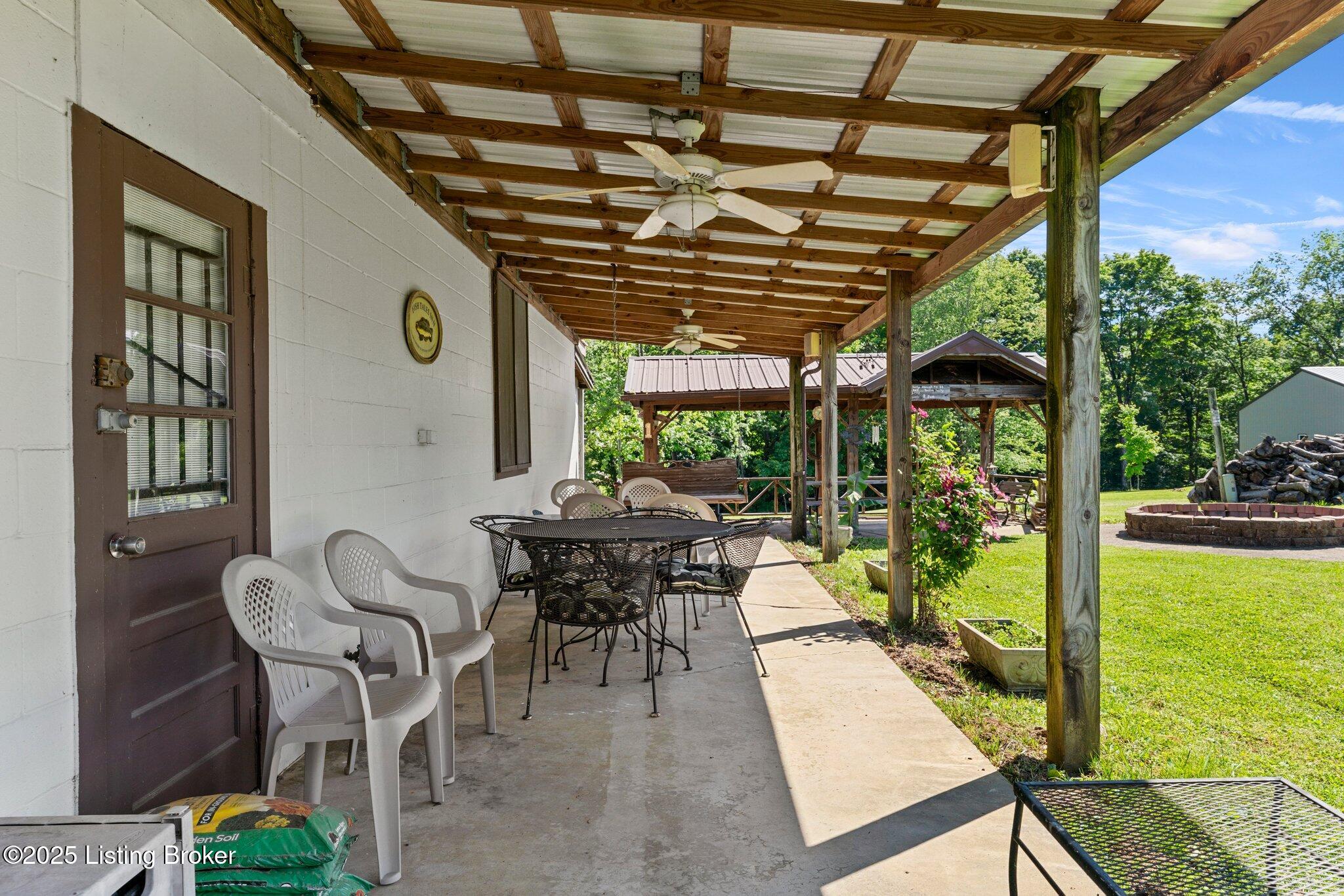 198 Moore Haven Cir Property Photo 44
