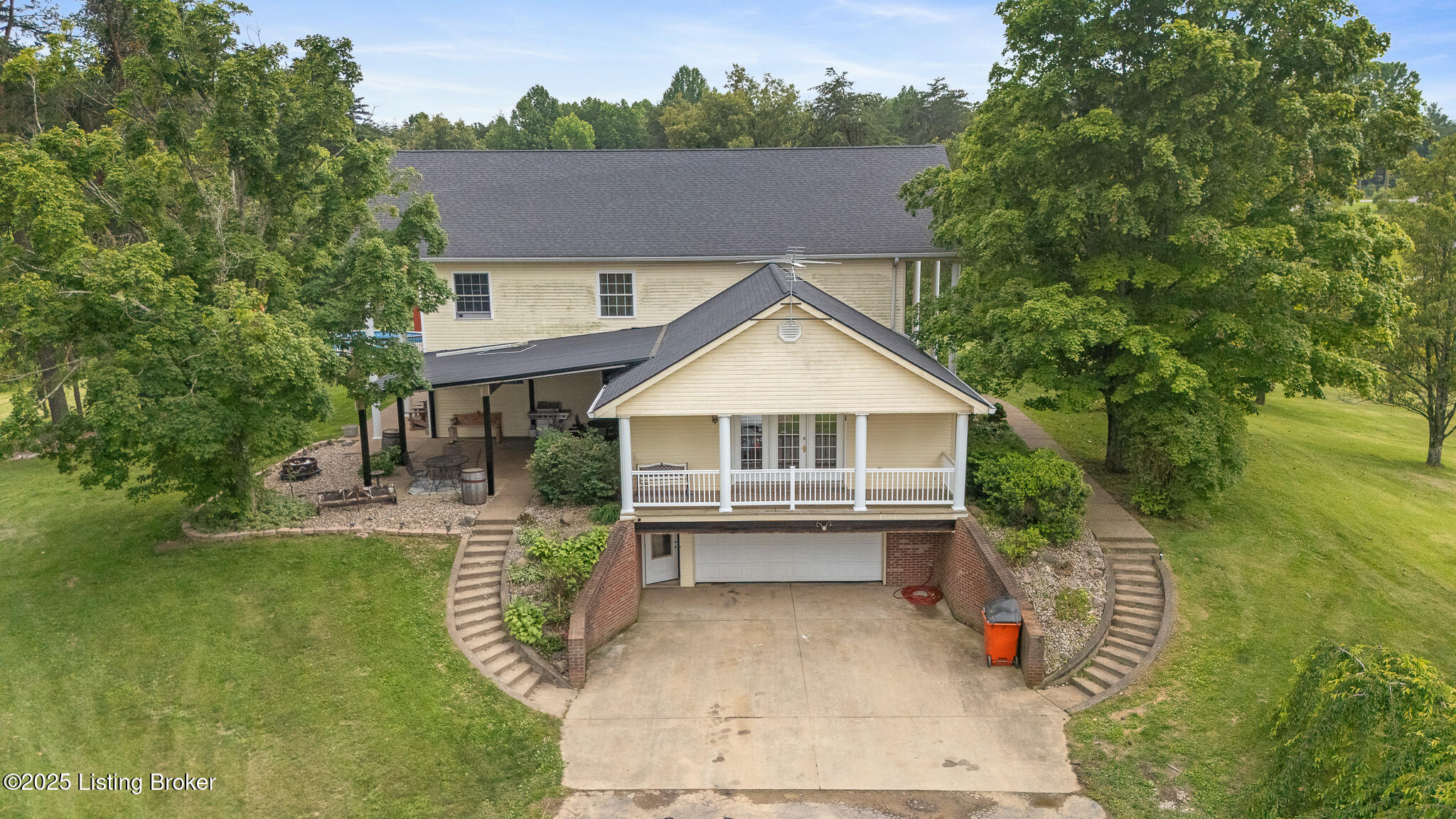622 Hillcreek Dr Property Photo 1