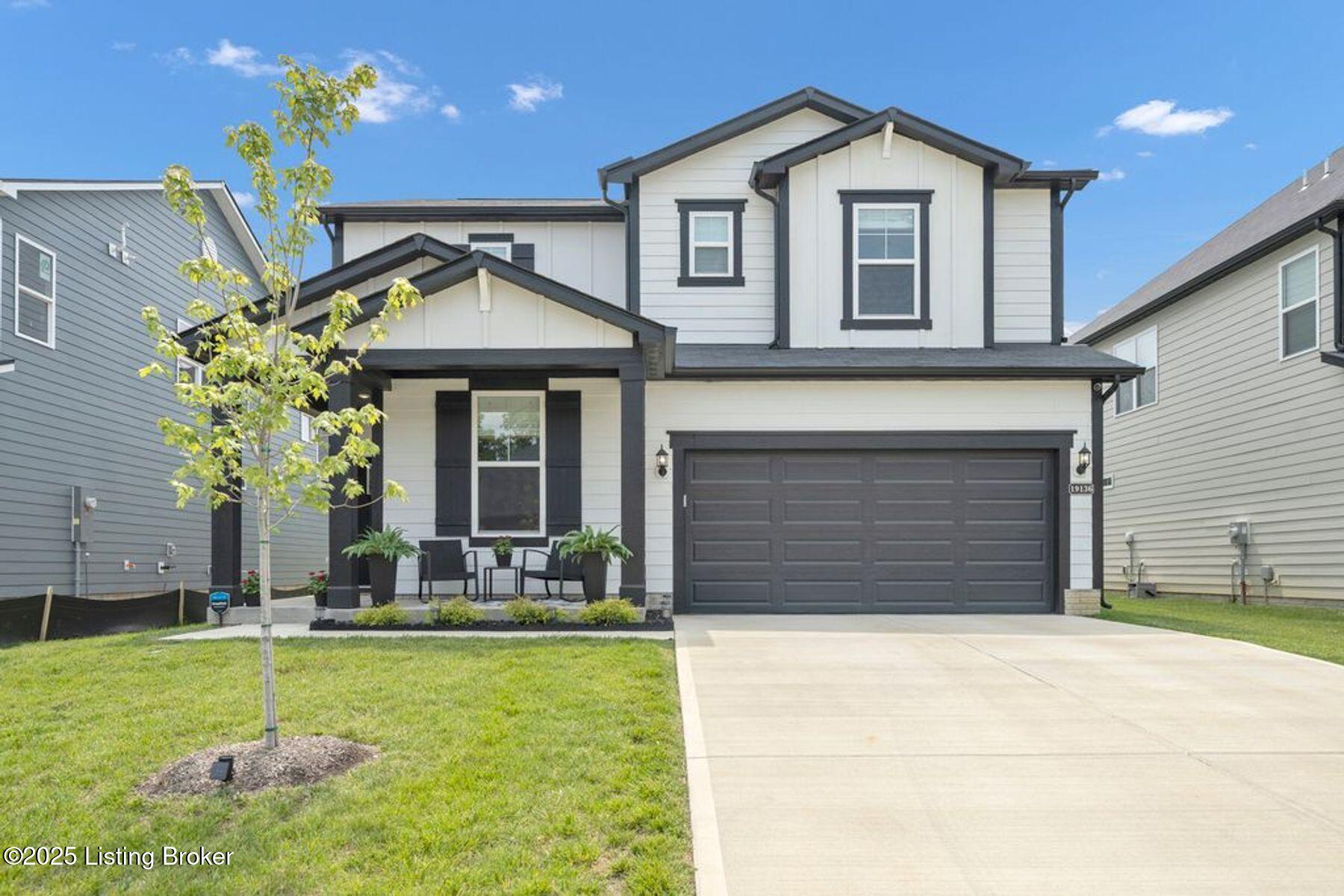 19136 Catalpa Fields Pl Property Photo 1