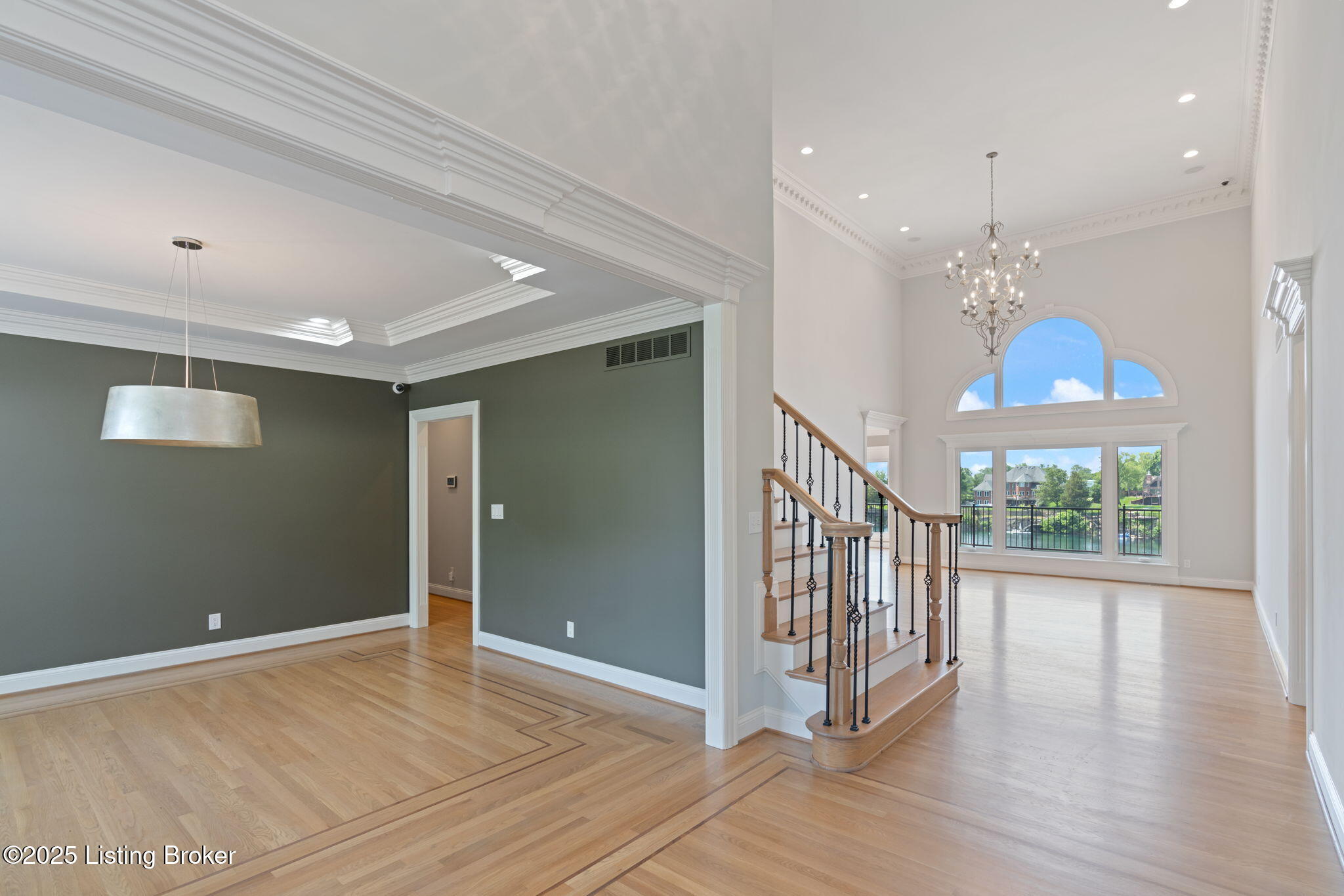 11732 Paramont Way Property Photo 10