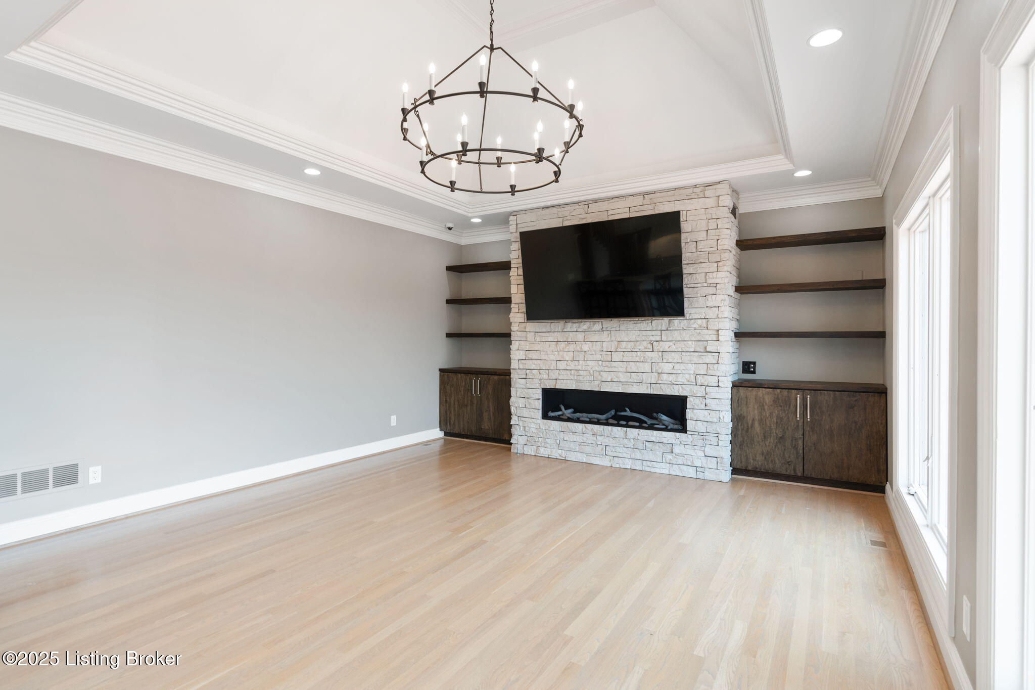 11732 Paramont Way Property Photo 22