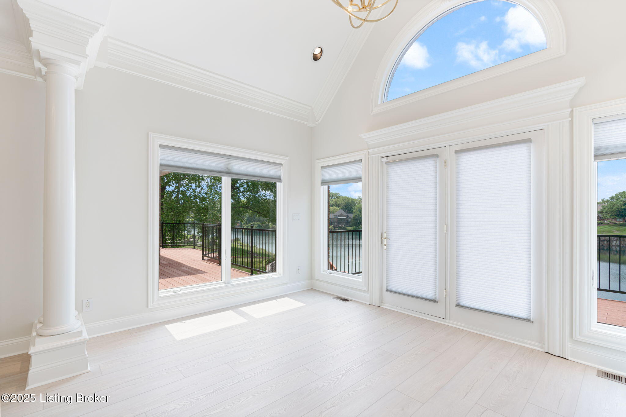 11732 Paramont Way Property Photo 40