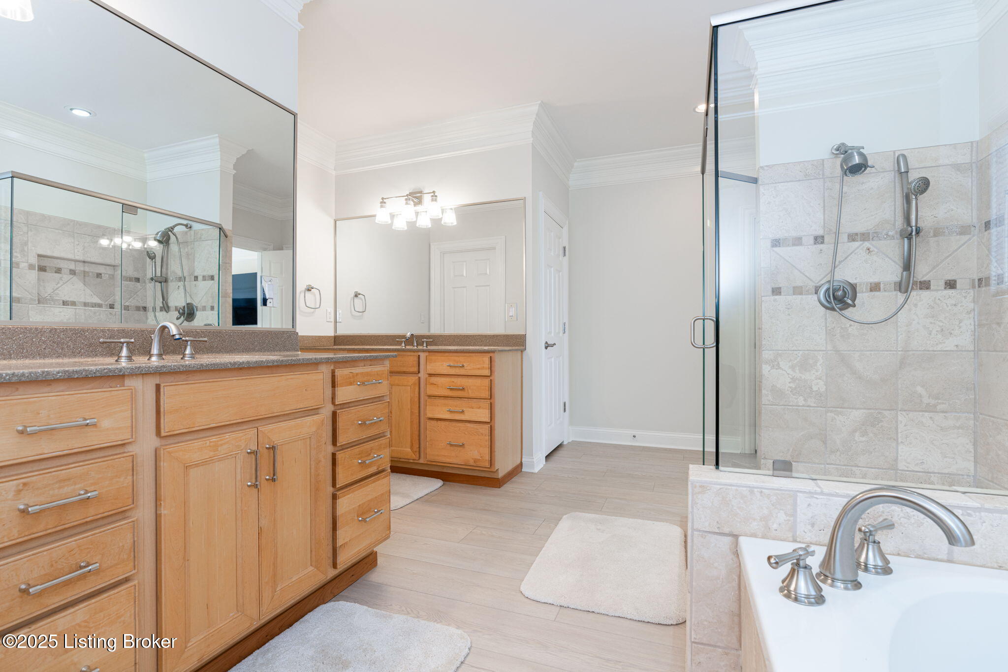 11732 Paramont Way Property Photo 44