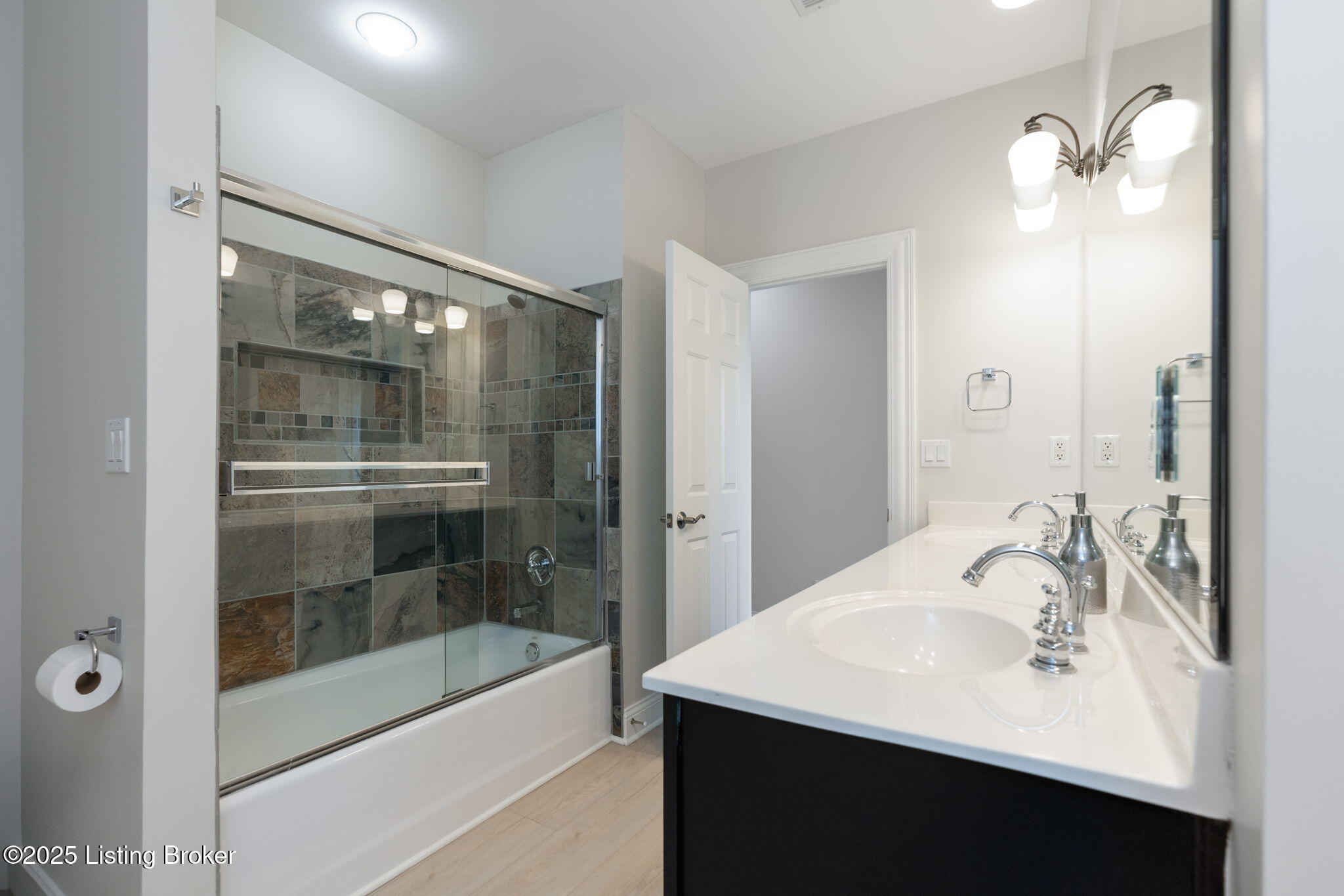 11732 Paramont Way Property Photo 83