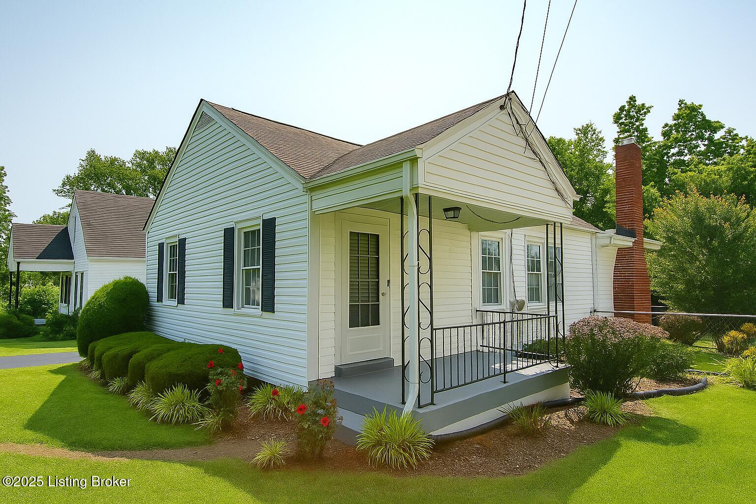 10504 Fairview Ave Property Photo 1