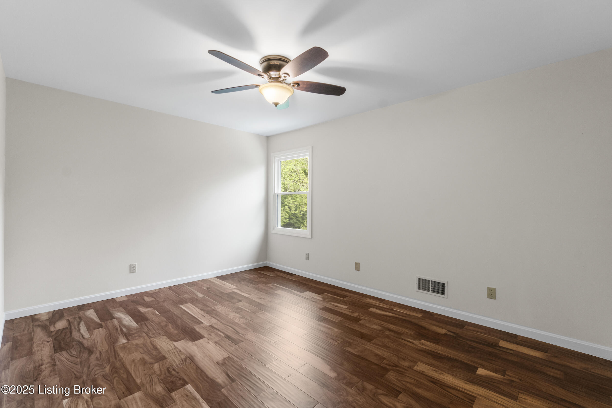 1900 Wolf Dr Property Photo 47