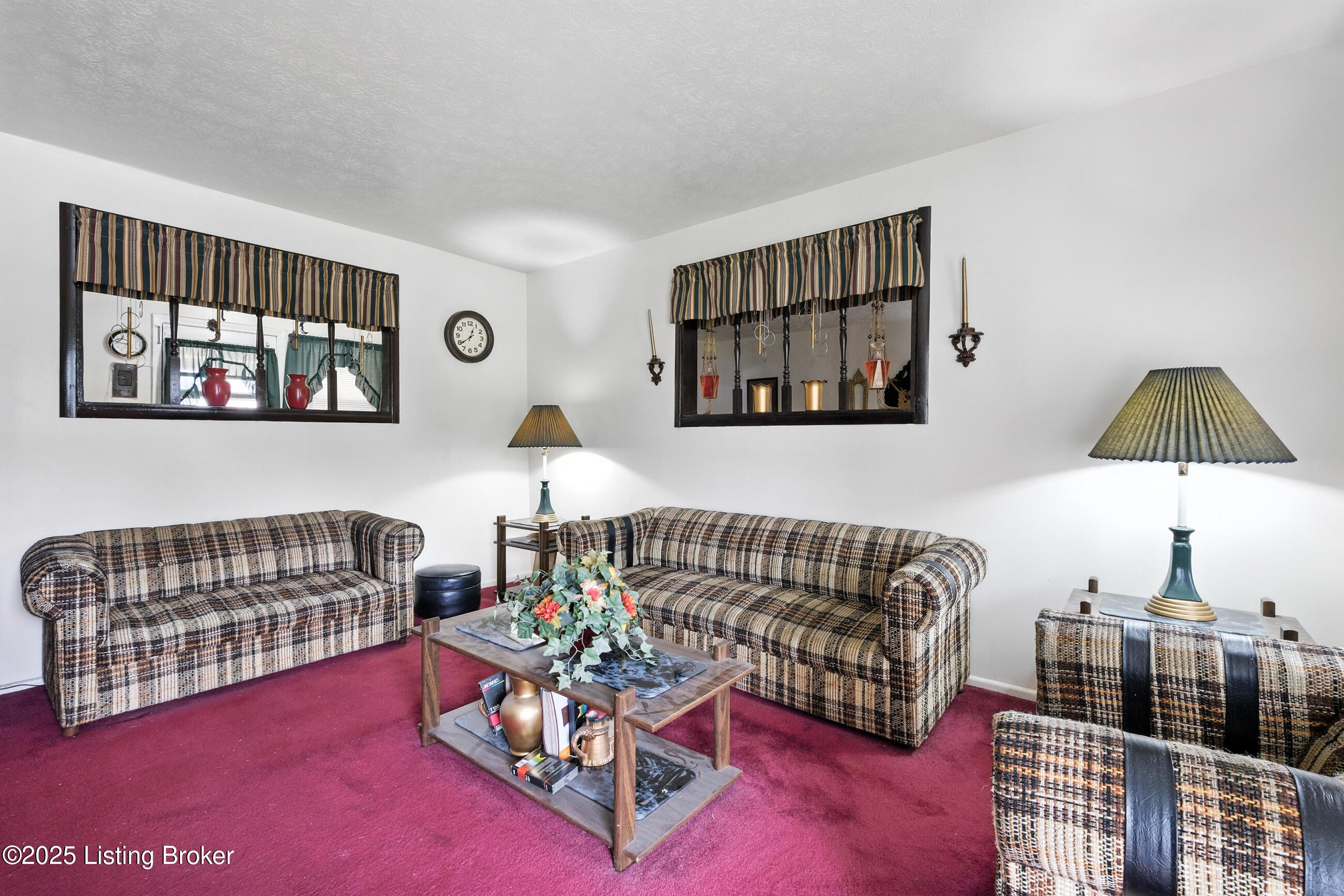11003 Thunder Dr Property Photo 2
