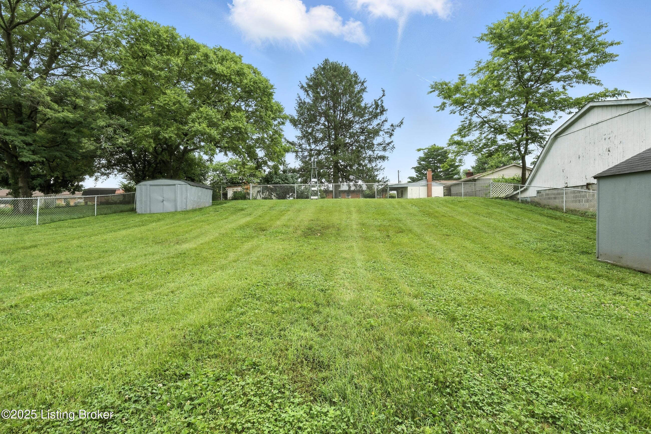 11003 Thunder Dr Property Photo 24