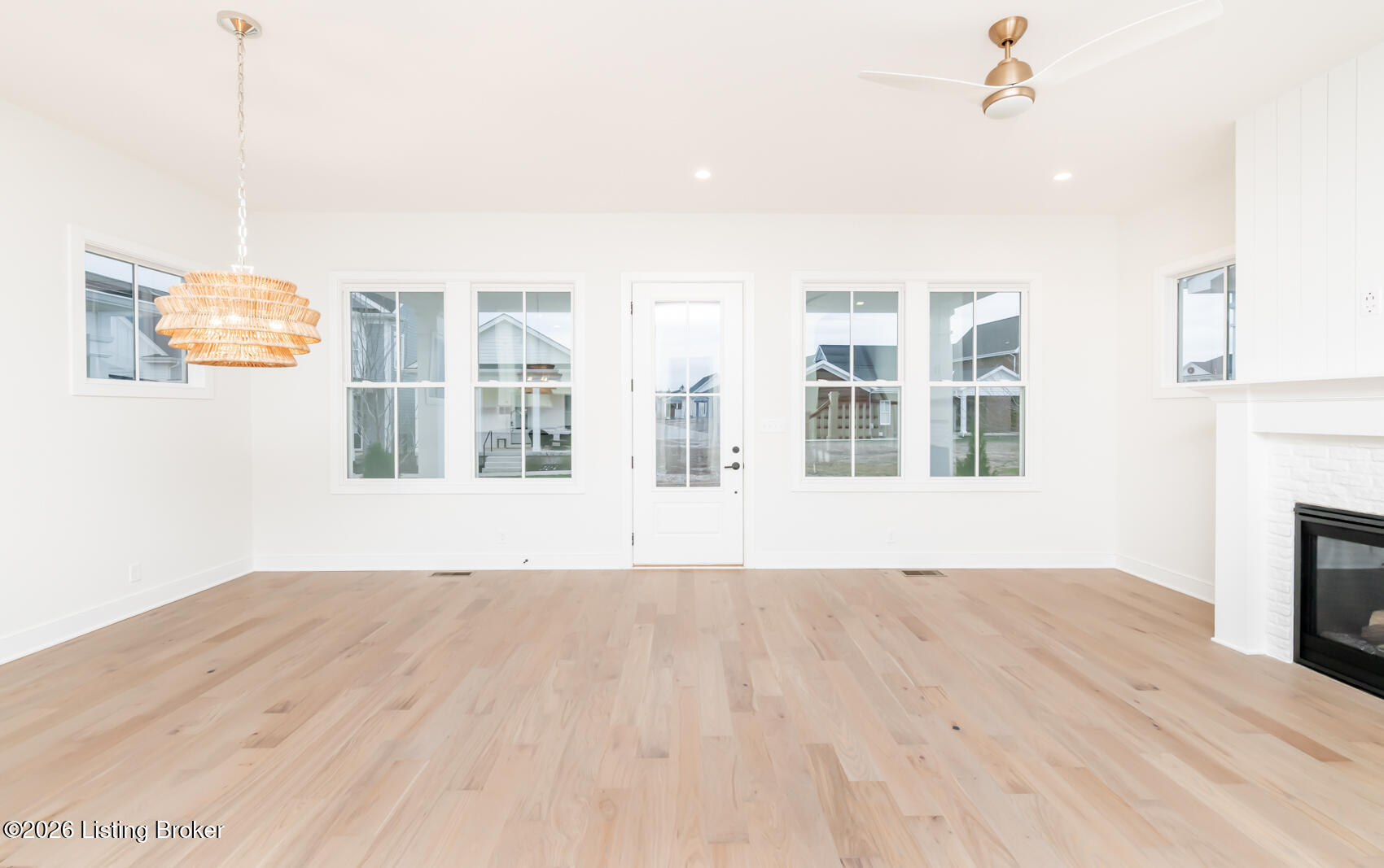 6106 Passionflower Dr Property Photo 9