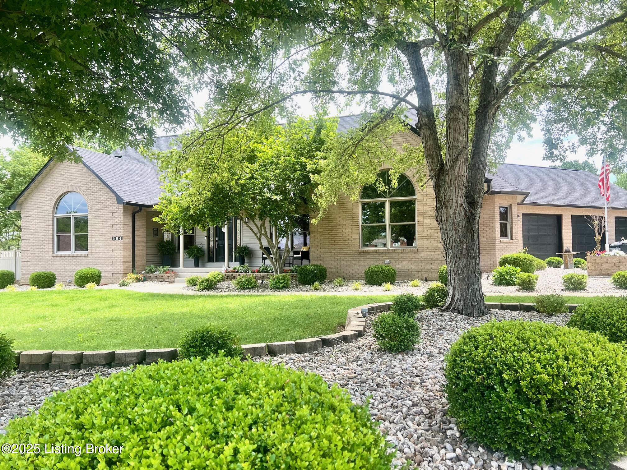 504 Vermont Ct Property Photo 1