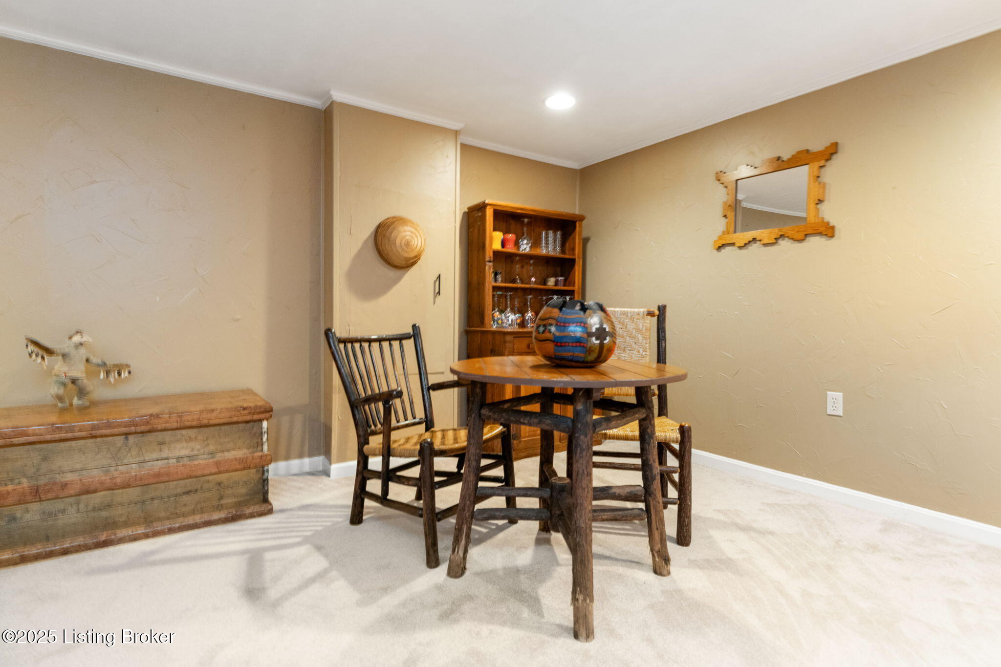 12100 Maplewood Rd Property Photo 32