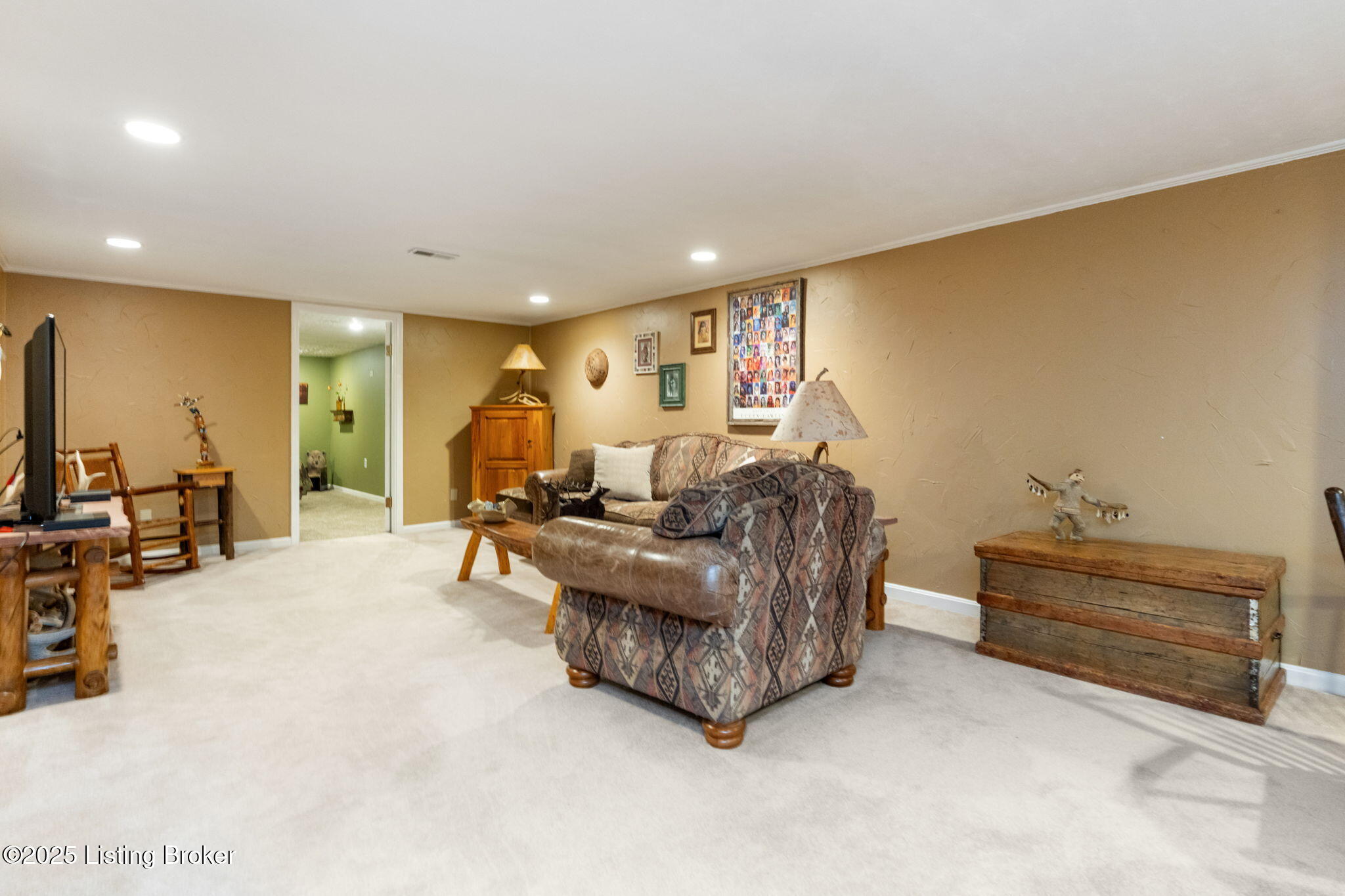 12100 Maplewood Rd Property Photo 33