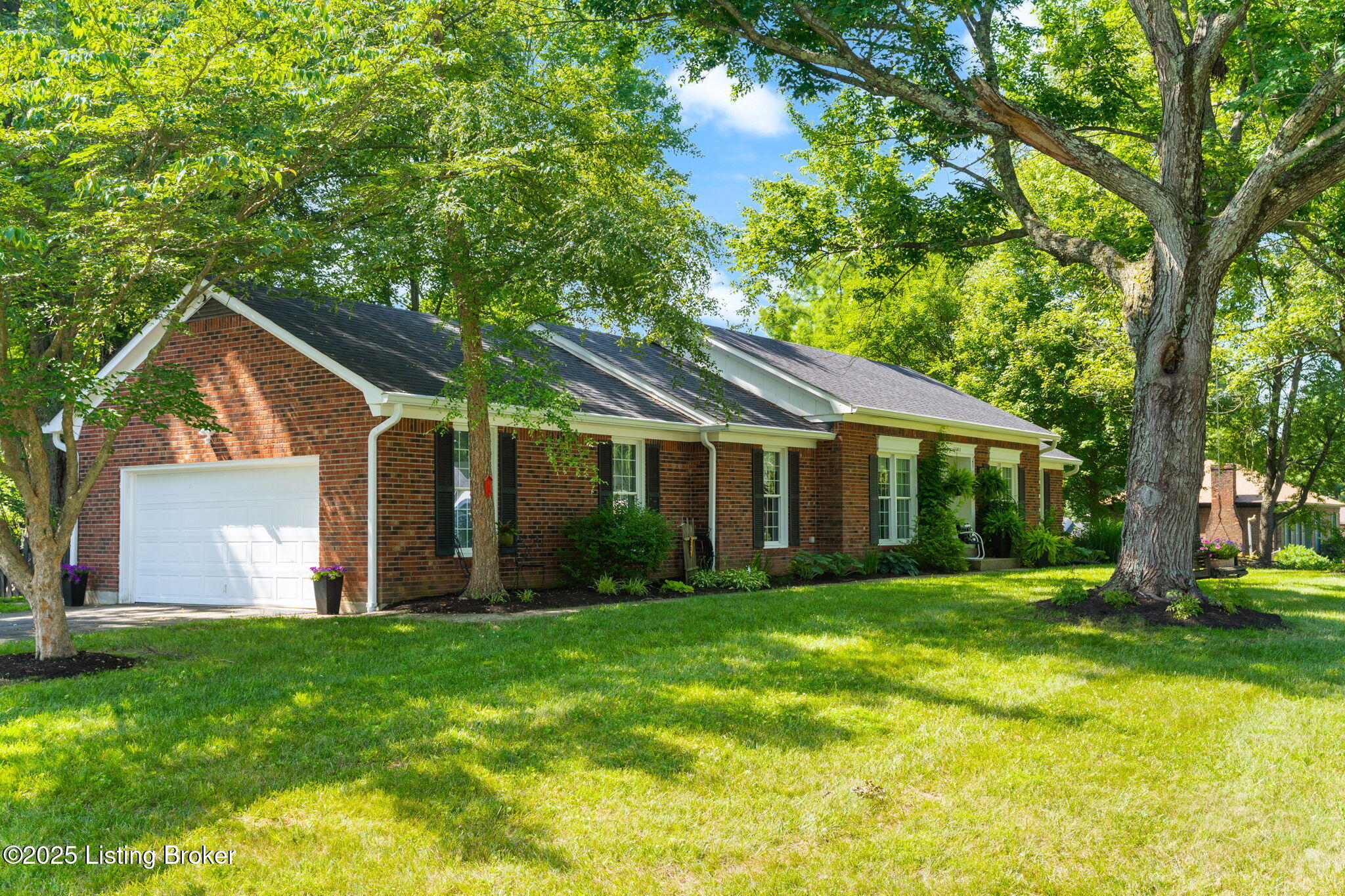 12100 Maplewood Rd Property Photo 41