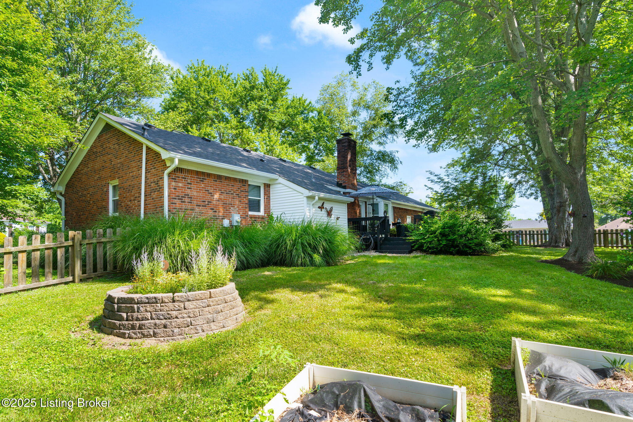 12100 Maplewood Rd Property Photo 46