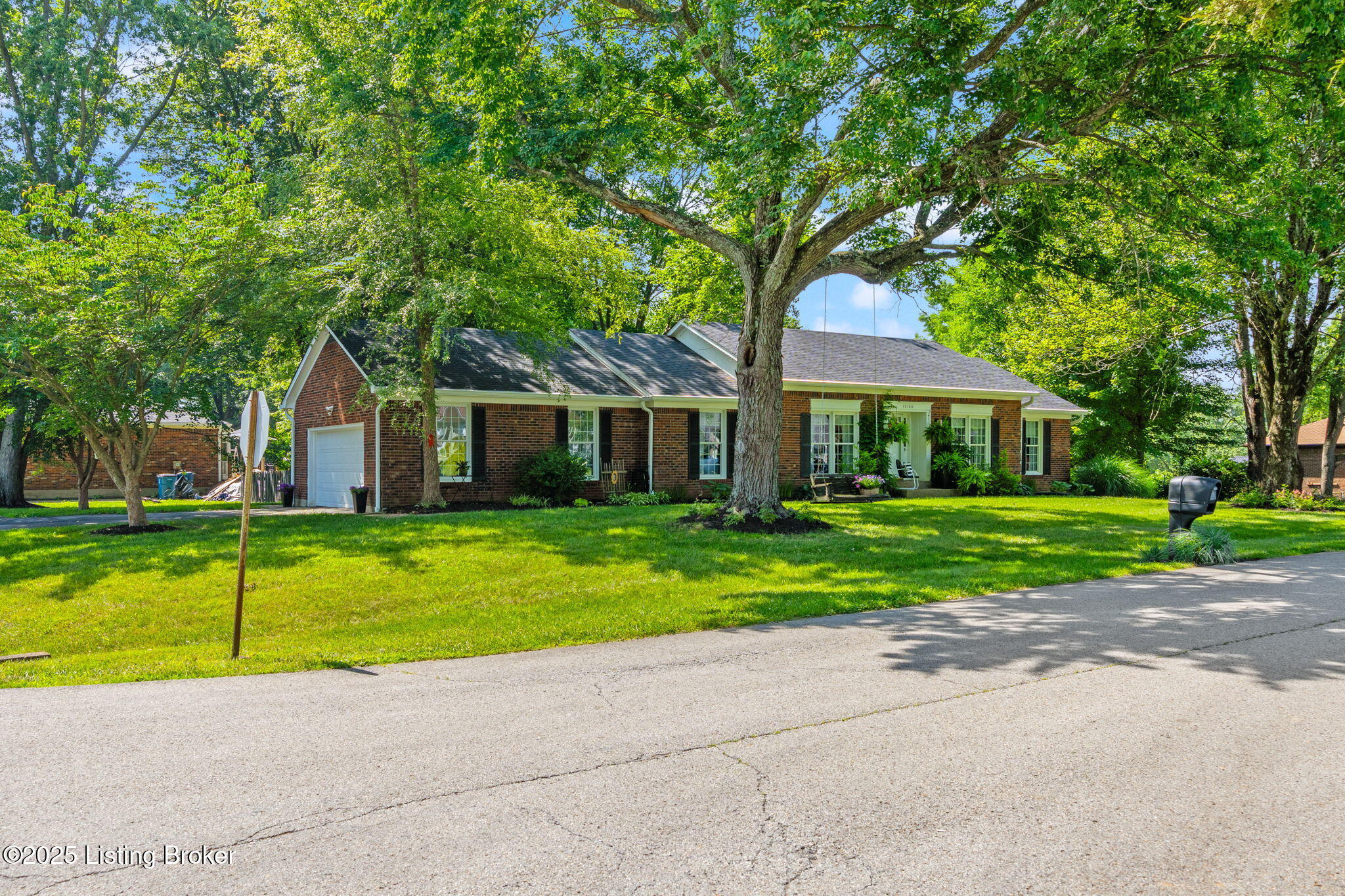 12100 Maplewood Rd Property Photo 56