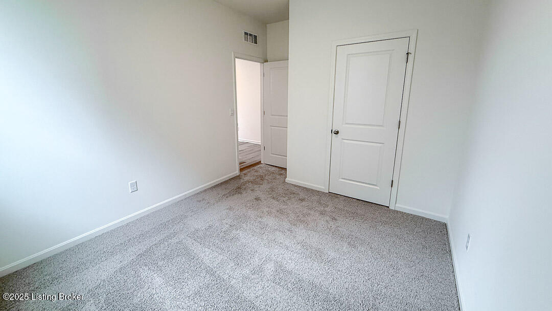 209 Miles Pass Property Photo 6