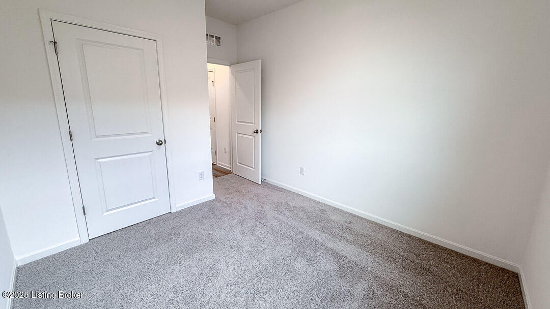 209 Miles Pass Property Photo 8