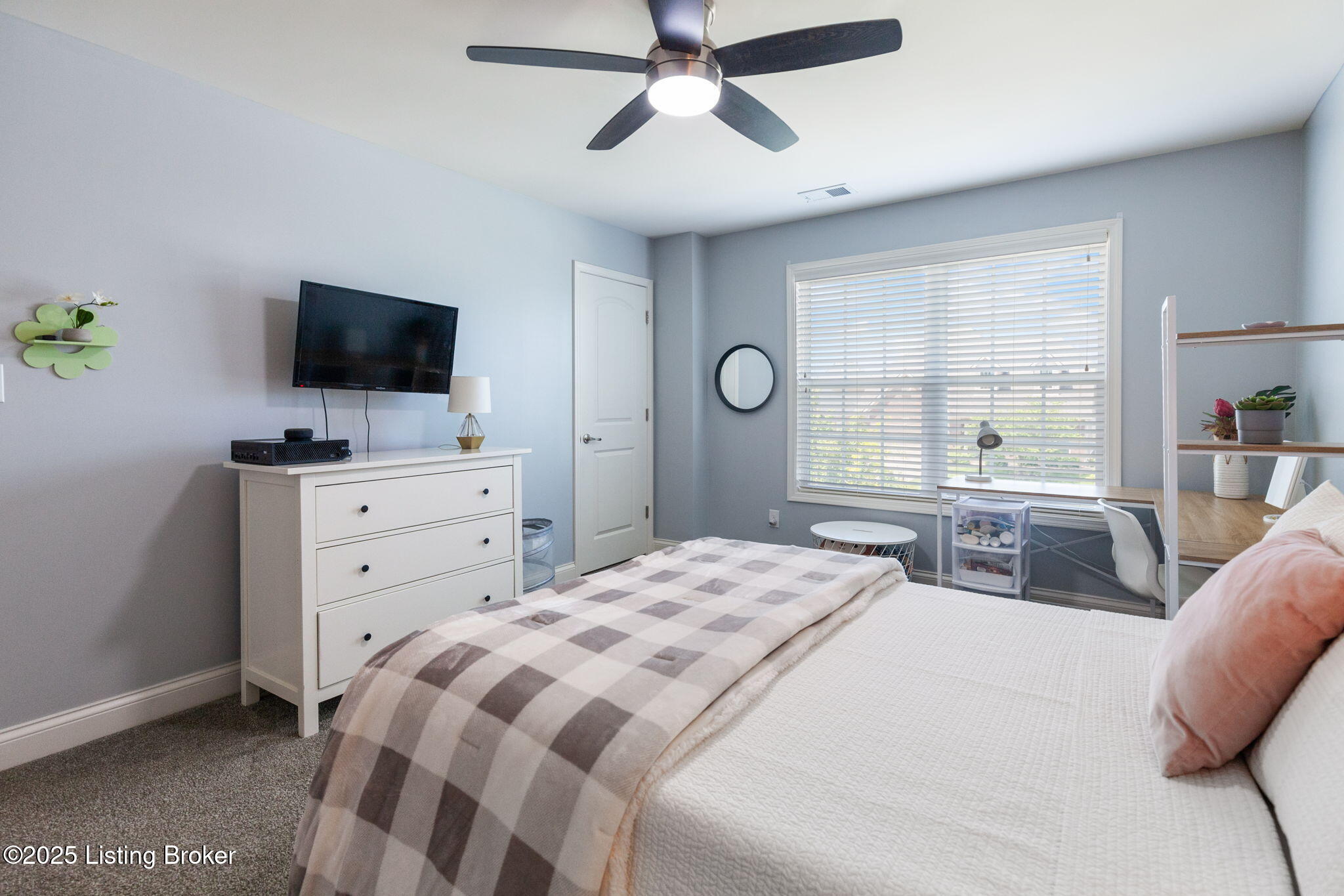 16904 Ascender Pass Property Photo 44