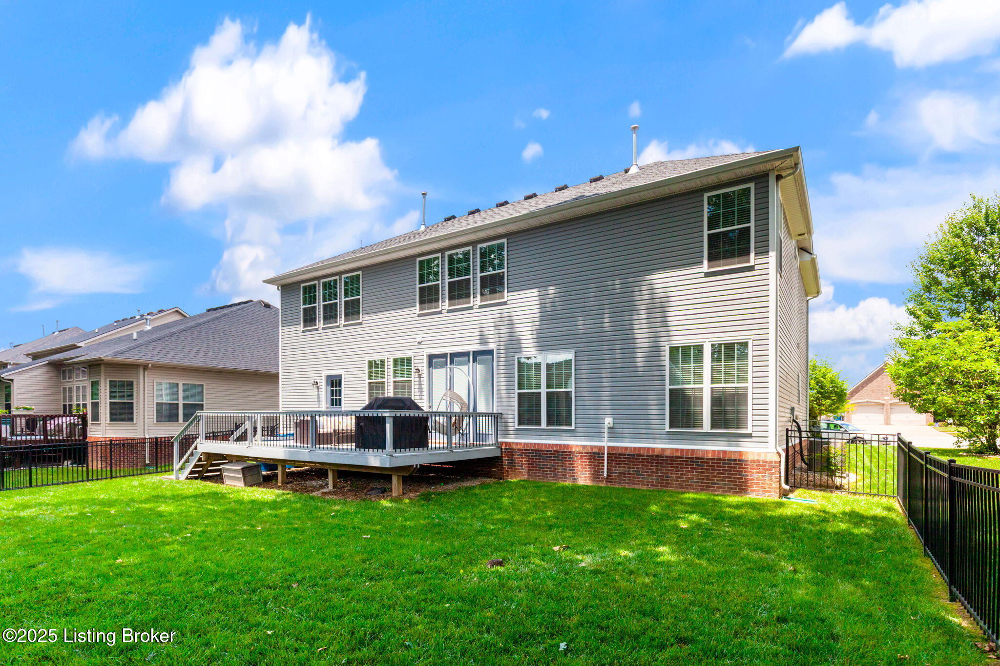 16904 Ascender Pass Property Photo 48