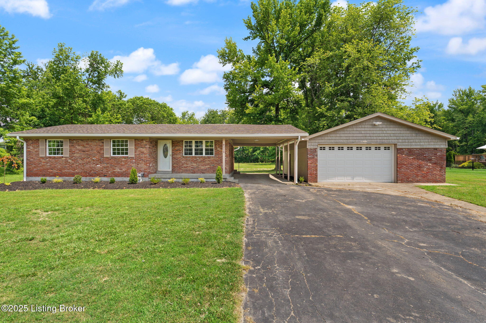 9715 Shady Acres Ln Property Photo 1