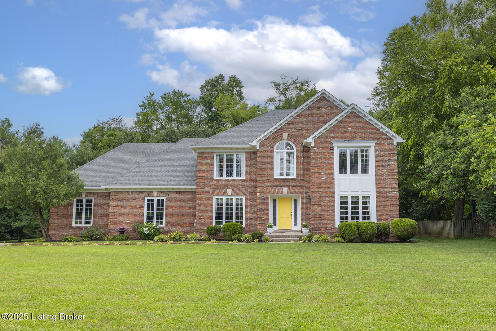 7005 New Bern Ct Property Photo 1