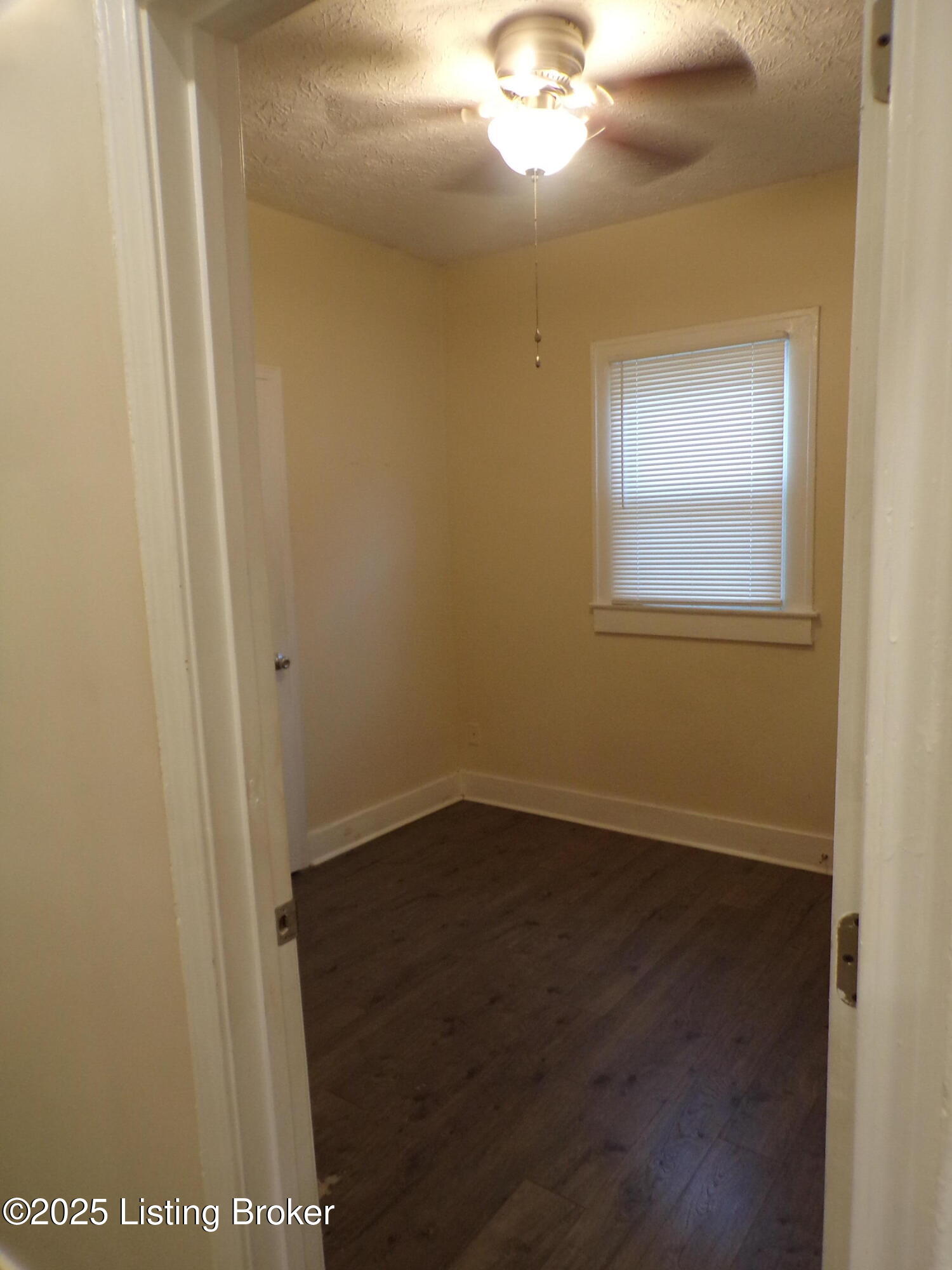 2113 Dumesnil St Property Photo 8