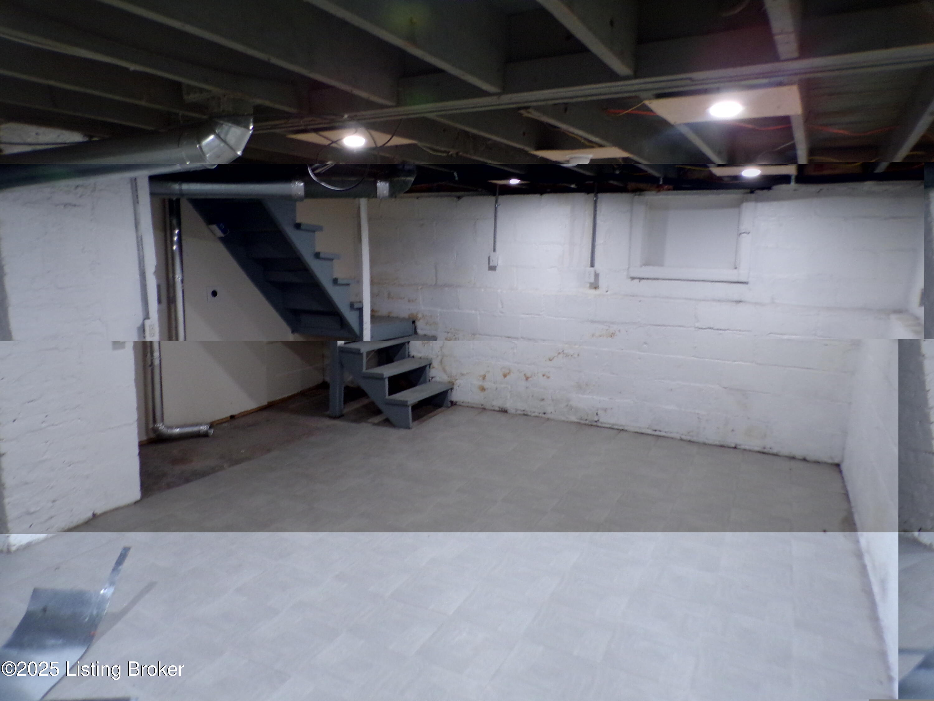 2113 Dumesnil St Property Photo 11