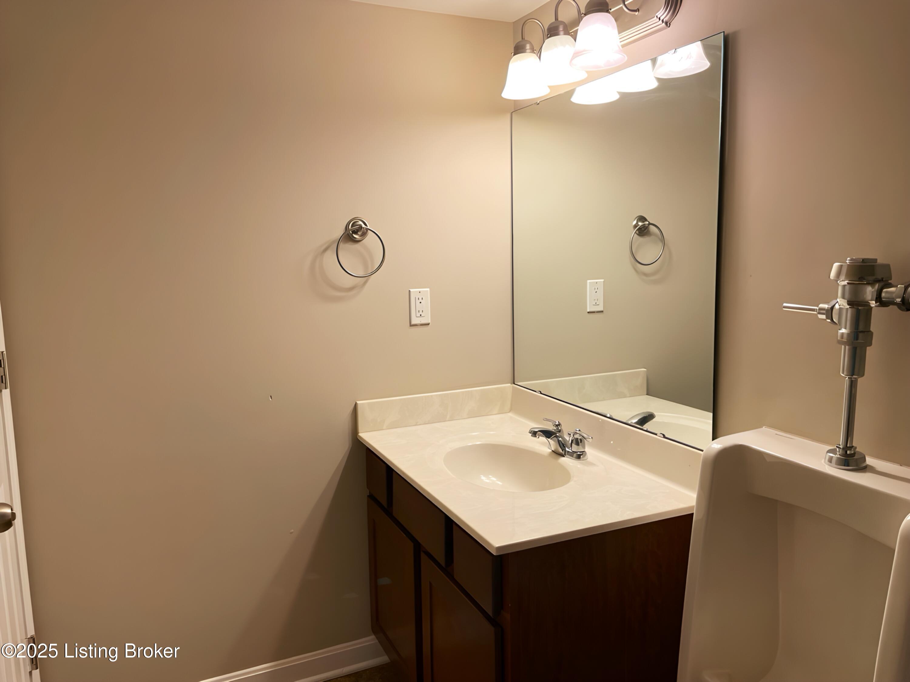 2650 Walnut Valley Rd Property Photo 40