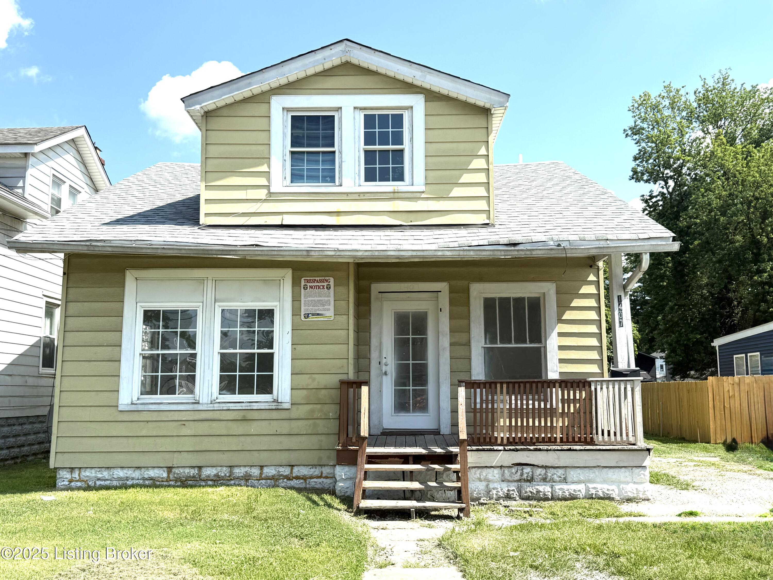 1407 Berry Blvd Property Photo 1