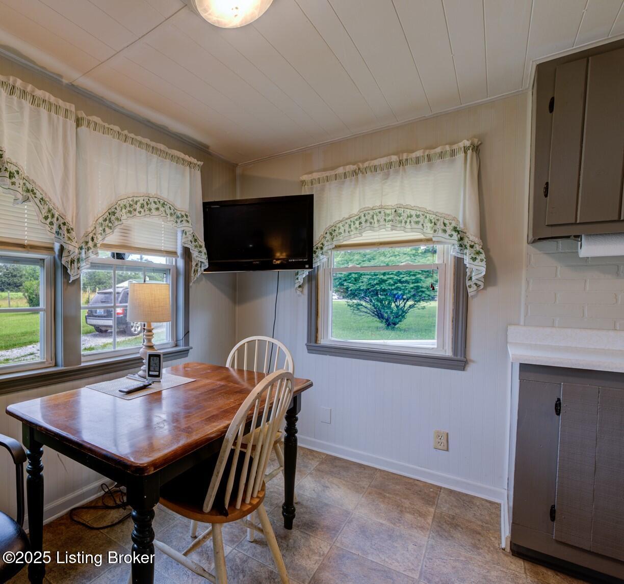 2335 Ridge Rd Property Photo 17
