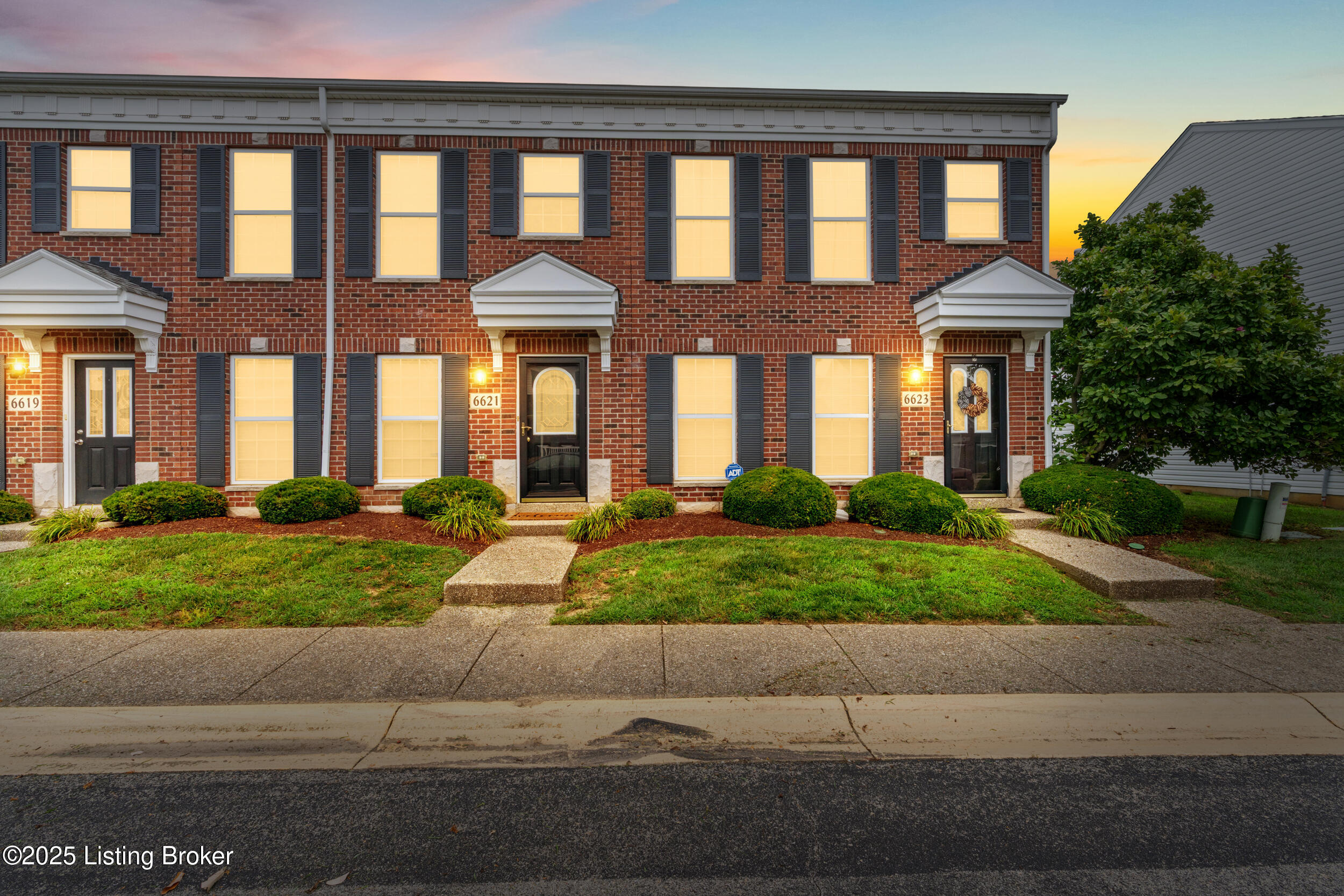 6621 Arbor Creek Dr Property Photo 1