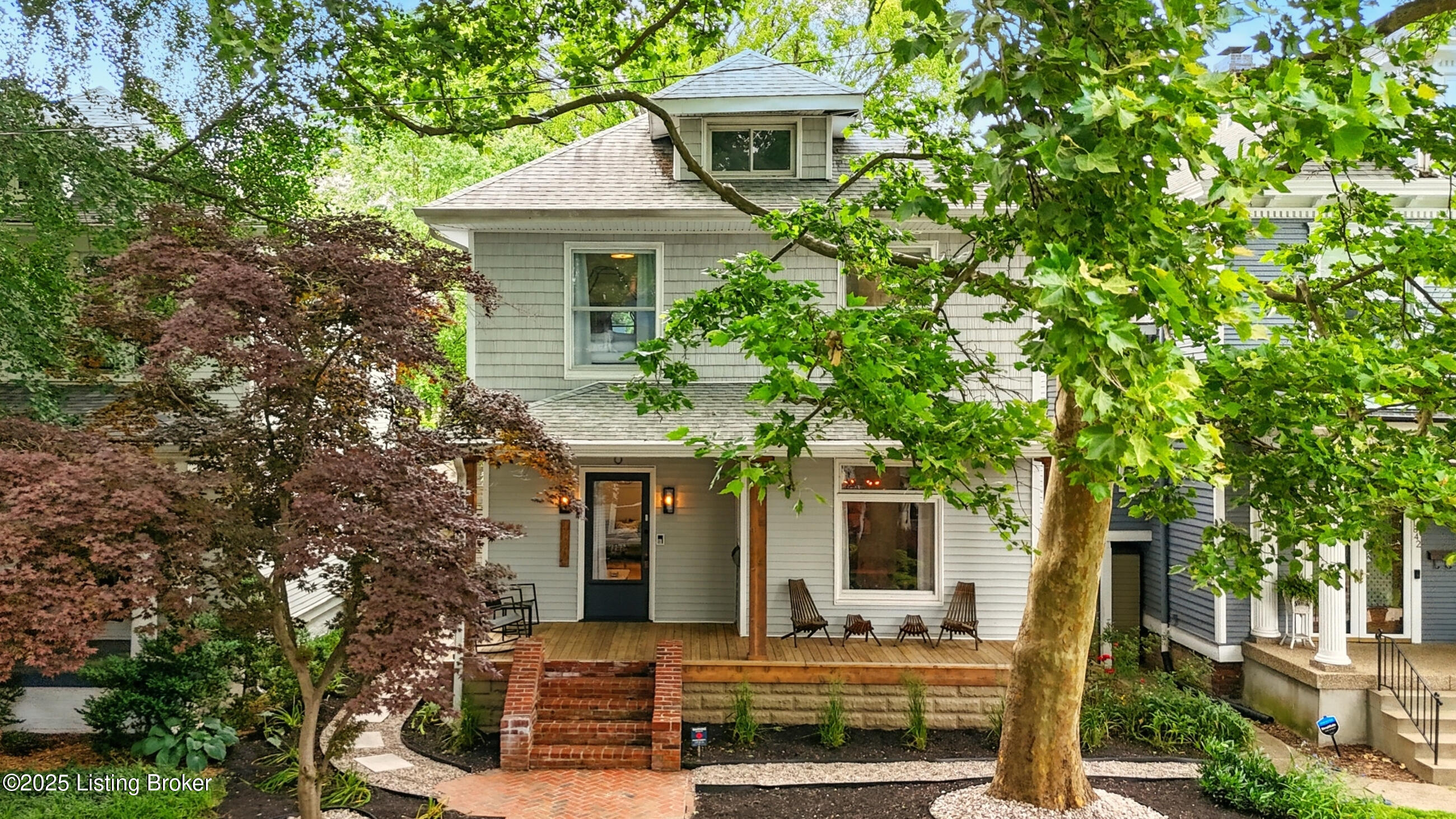 1844 Edgeland Ave Property Photo 1