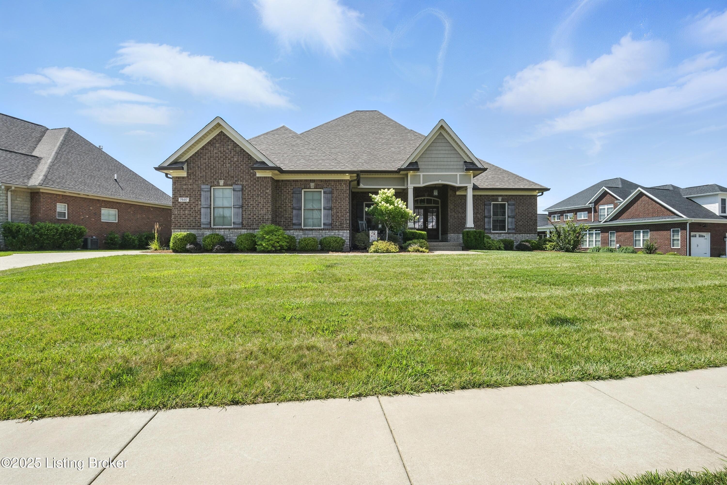 7507 Greenfield Pl Property Photo 1