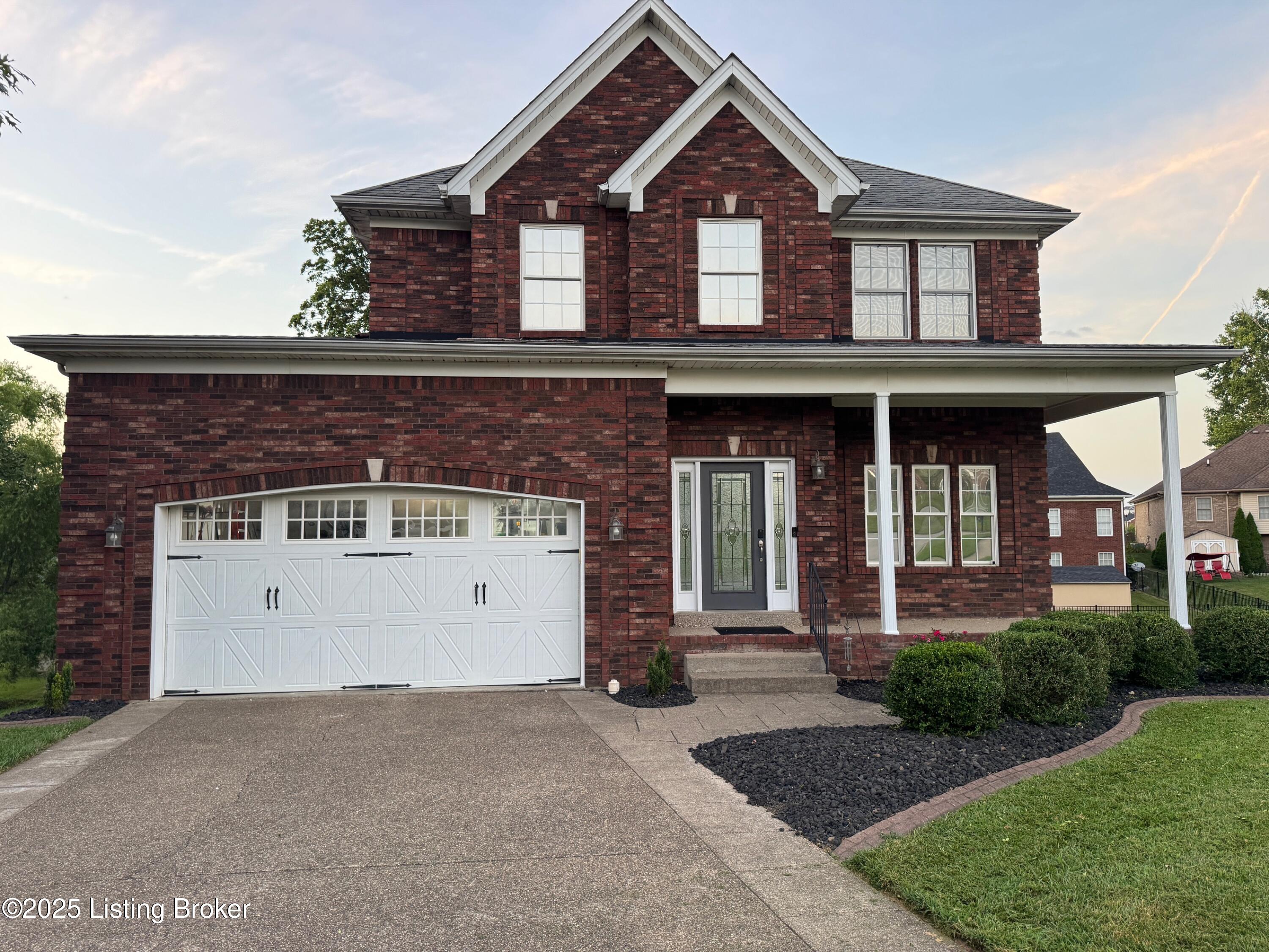 165 Nipper Ct Property Photo 1
