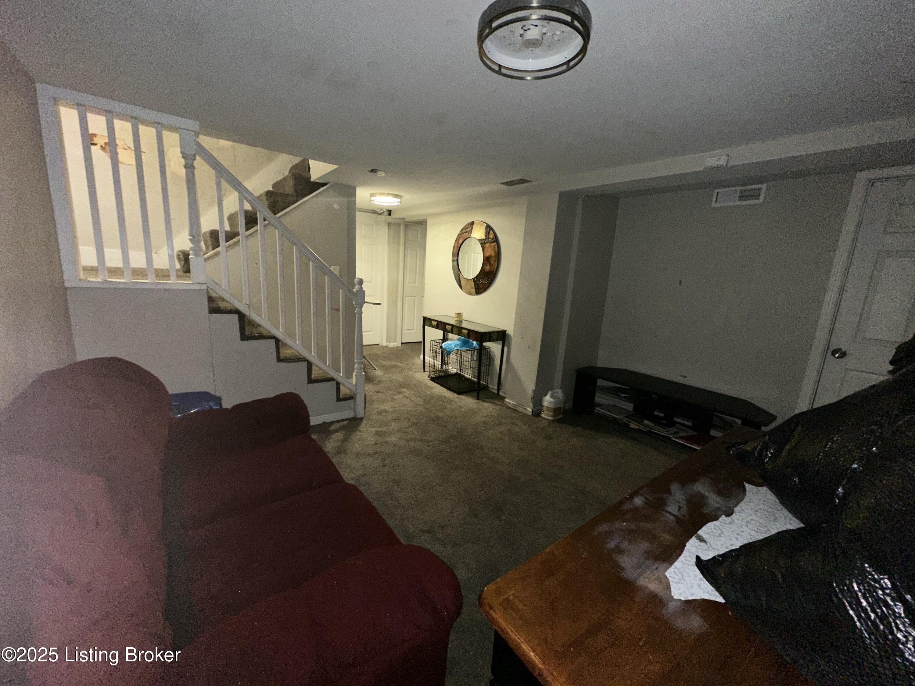 304 S 41st St Property Photo 11