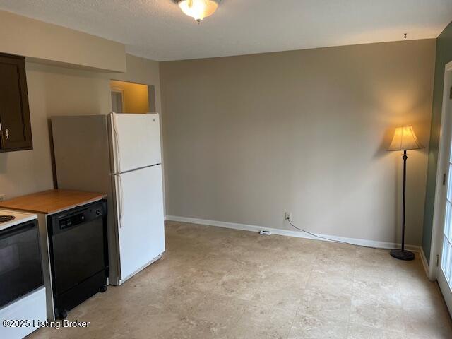 9103 Cedarwood Dr Property Photo 11