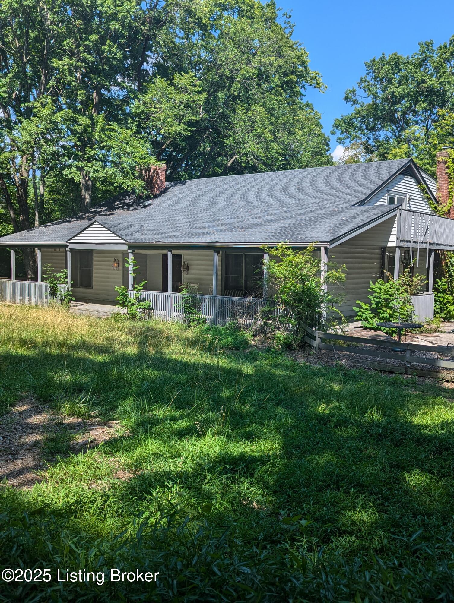 903 Flat Rock Rd Property Photo 1