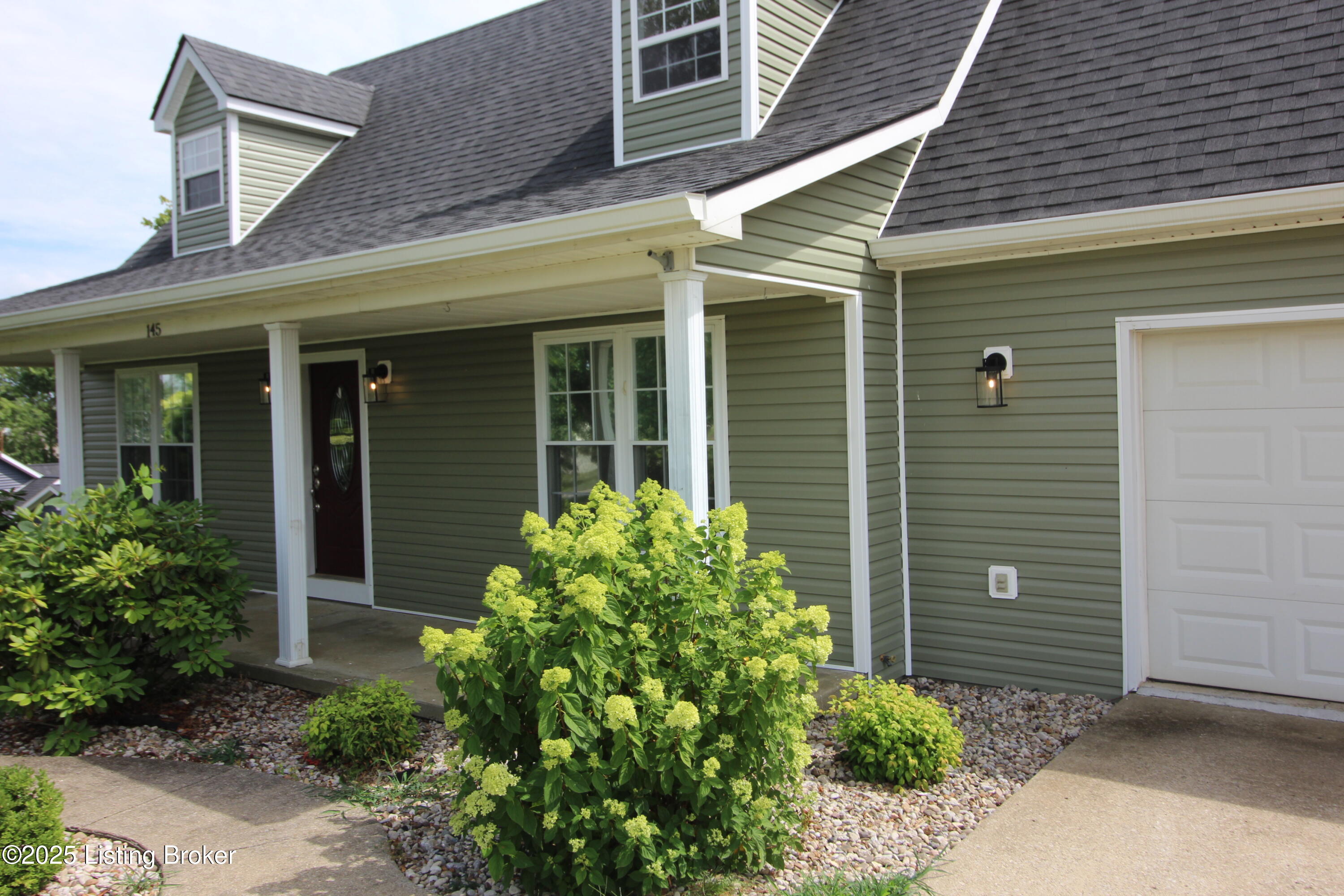 145 Ahlena Way Property Photo 1