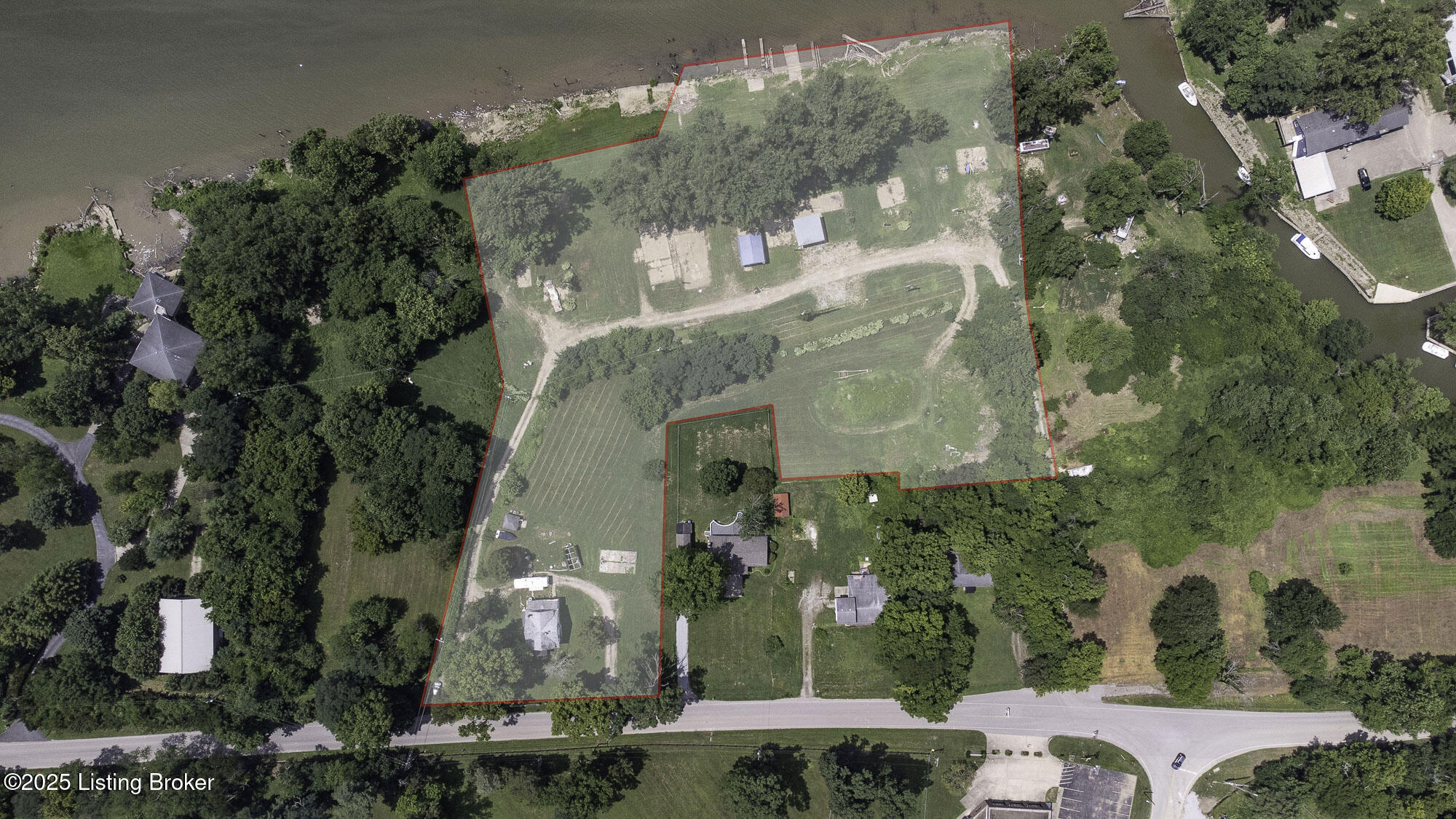 5209 River Rd Property Photo 2