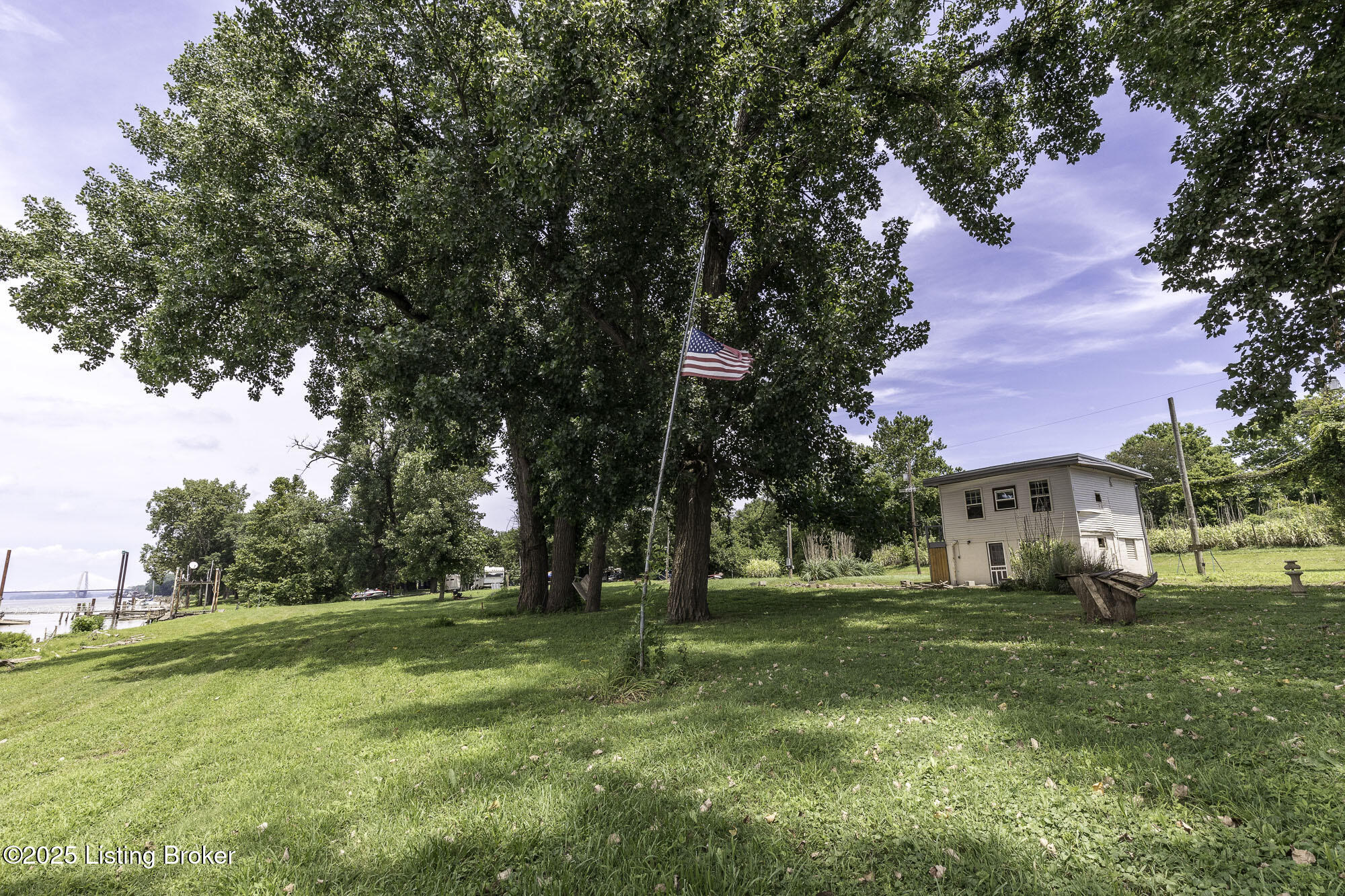5209 River Rd Property Photo 30