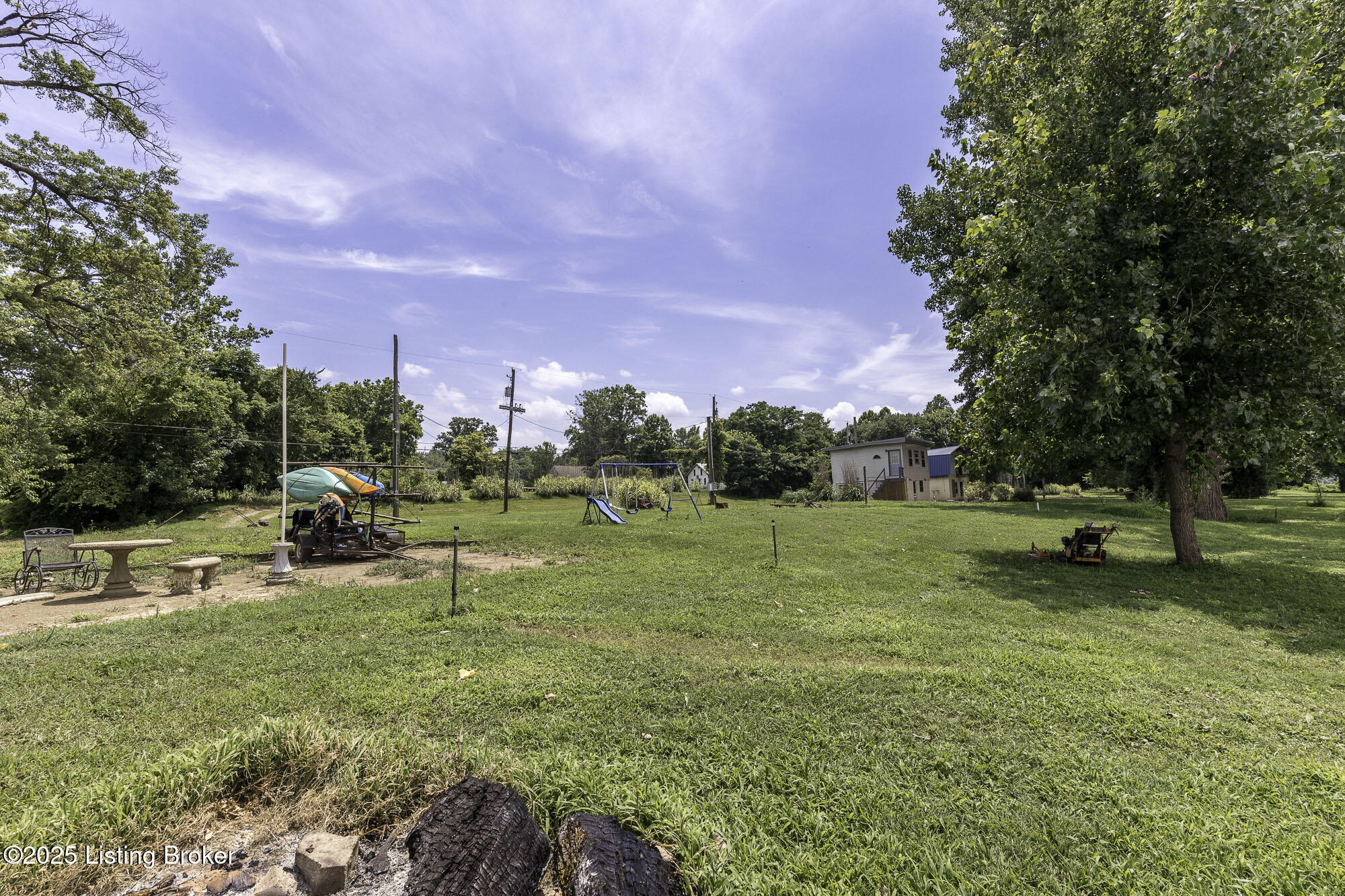 5209 River Rd Property Photo 36
