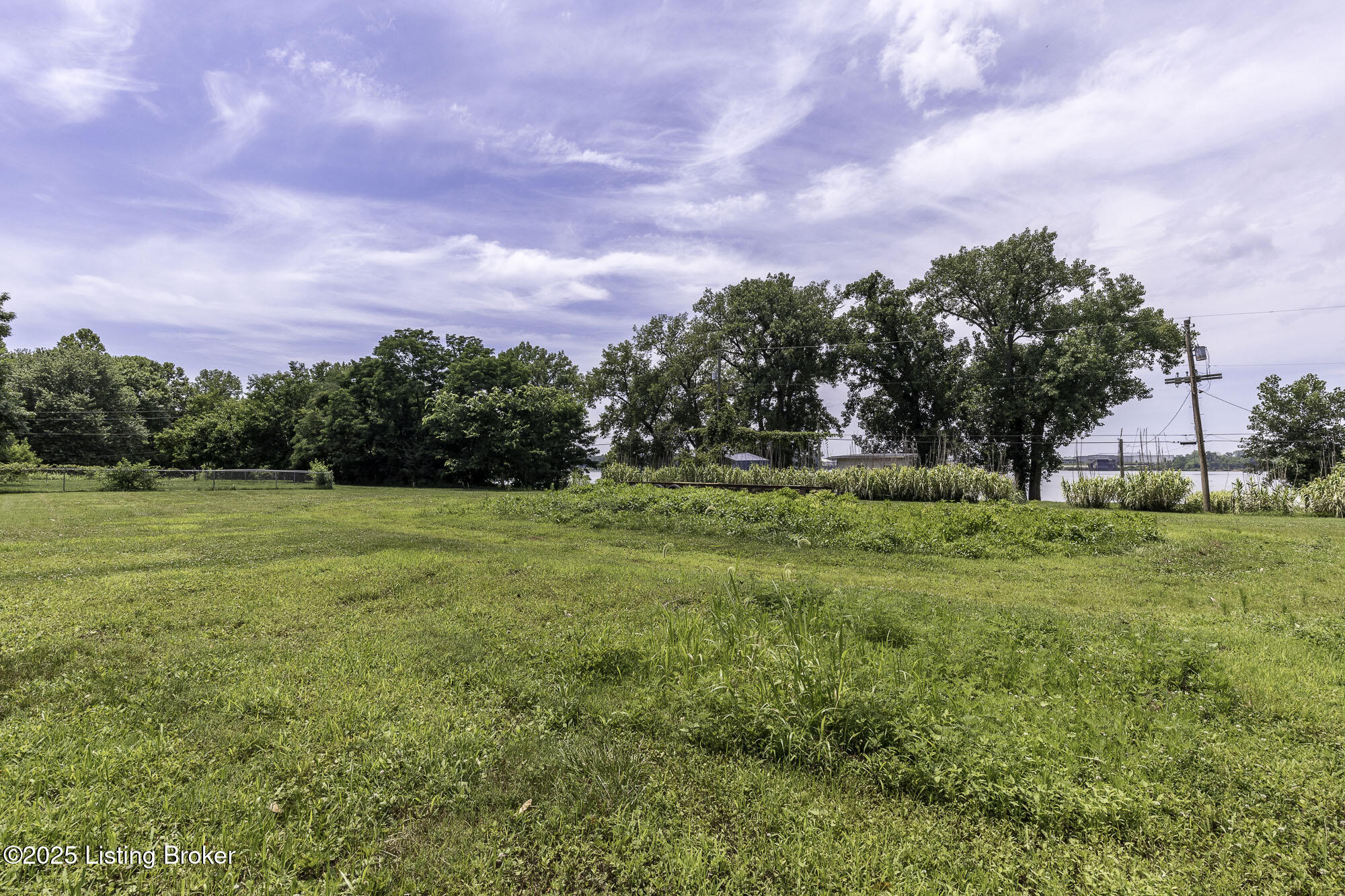 5209 River Rd Property Photo 43
