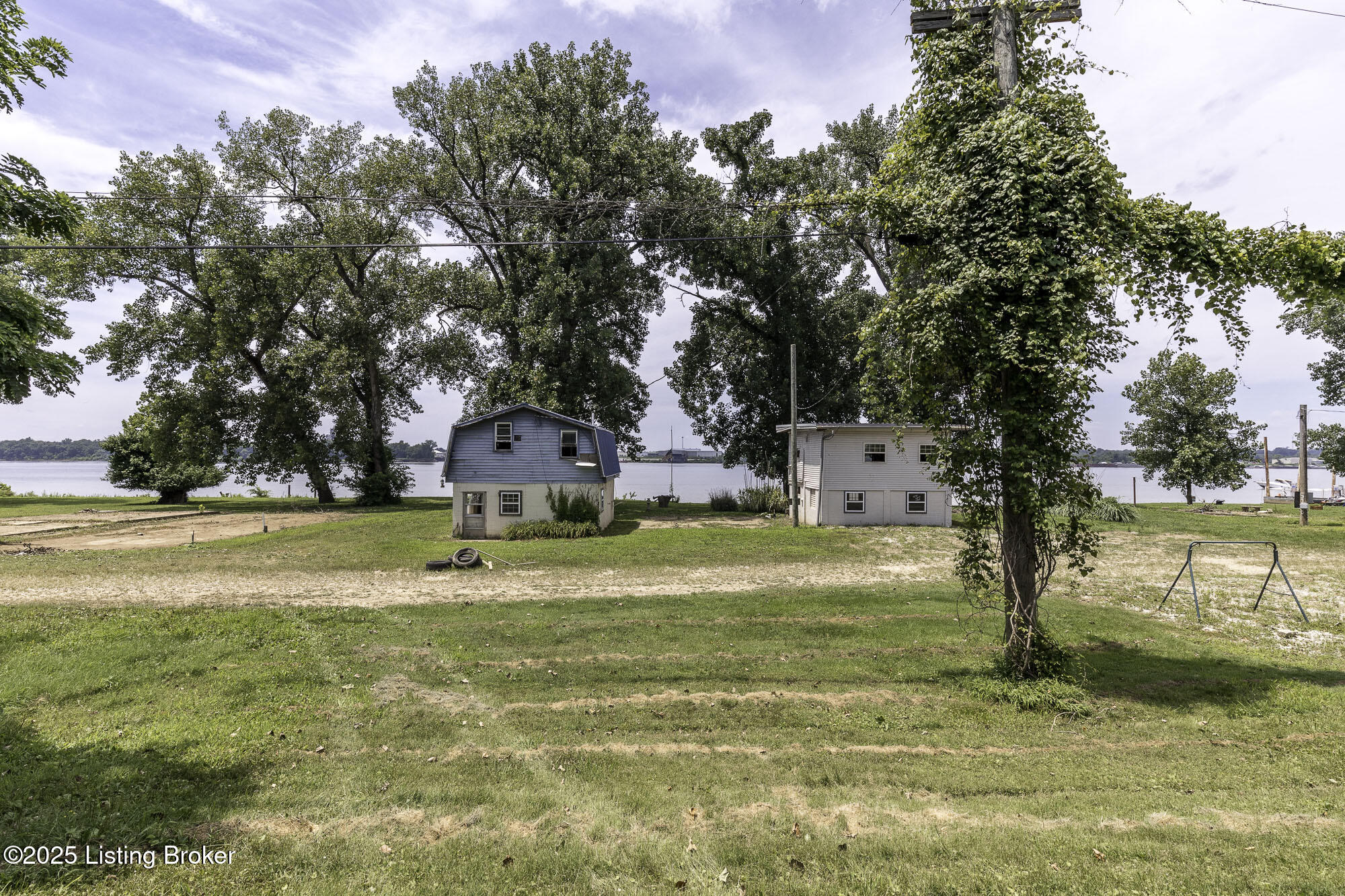 5209 River Rd Property Photo 46