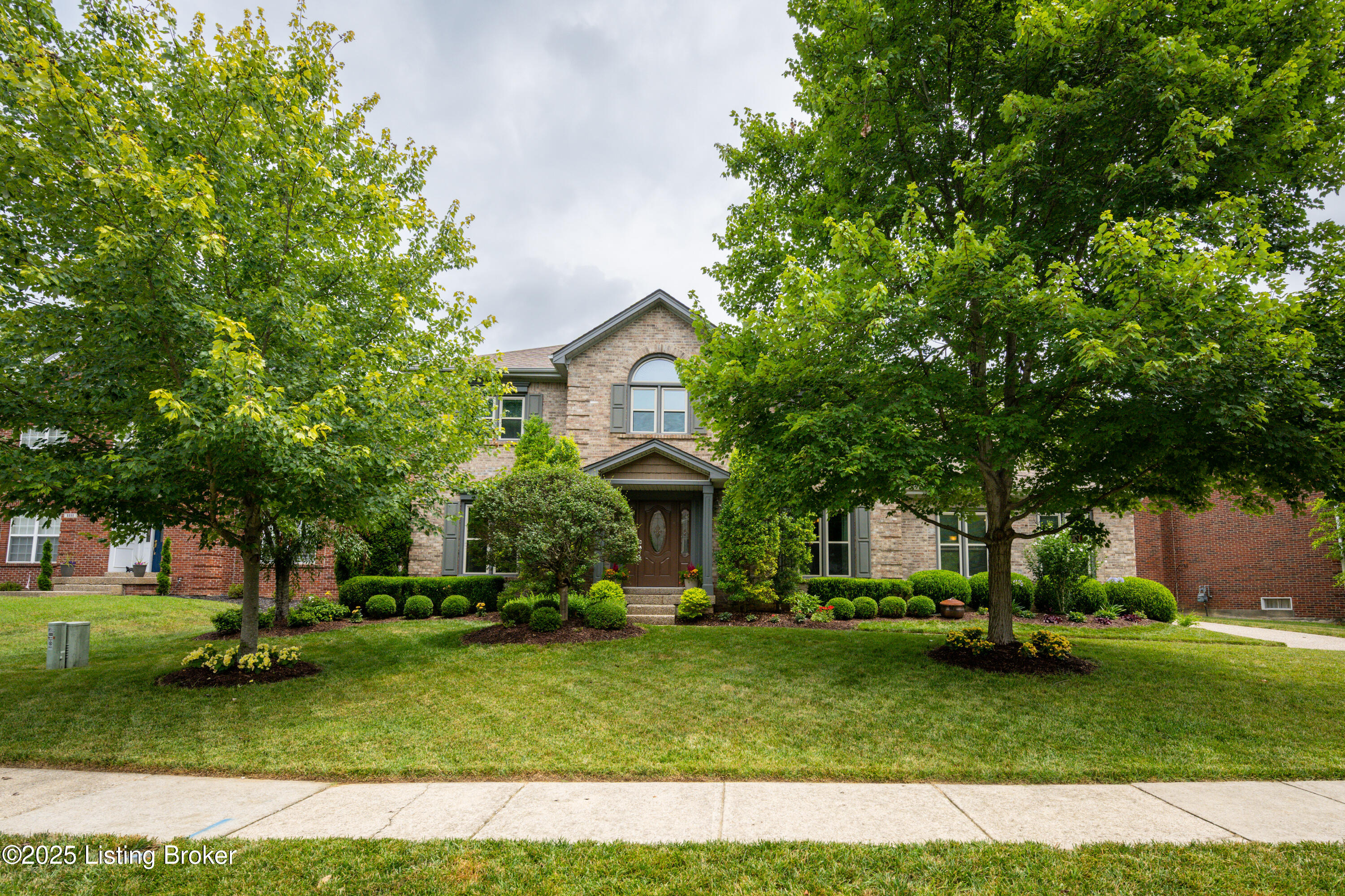 1113 Blackthorn Rd Property Photo 1